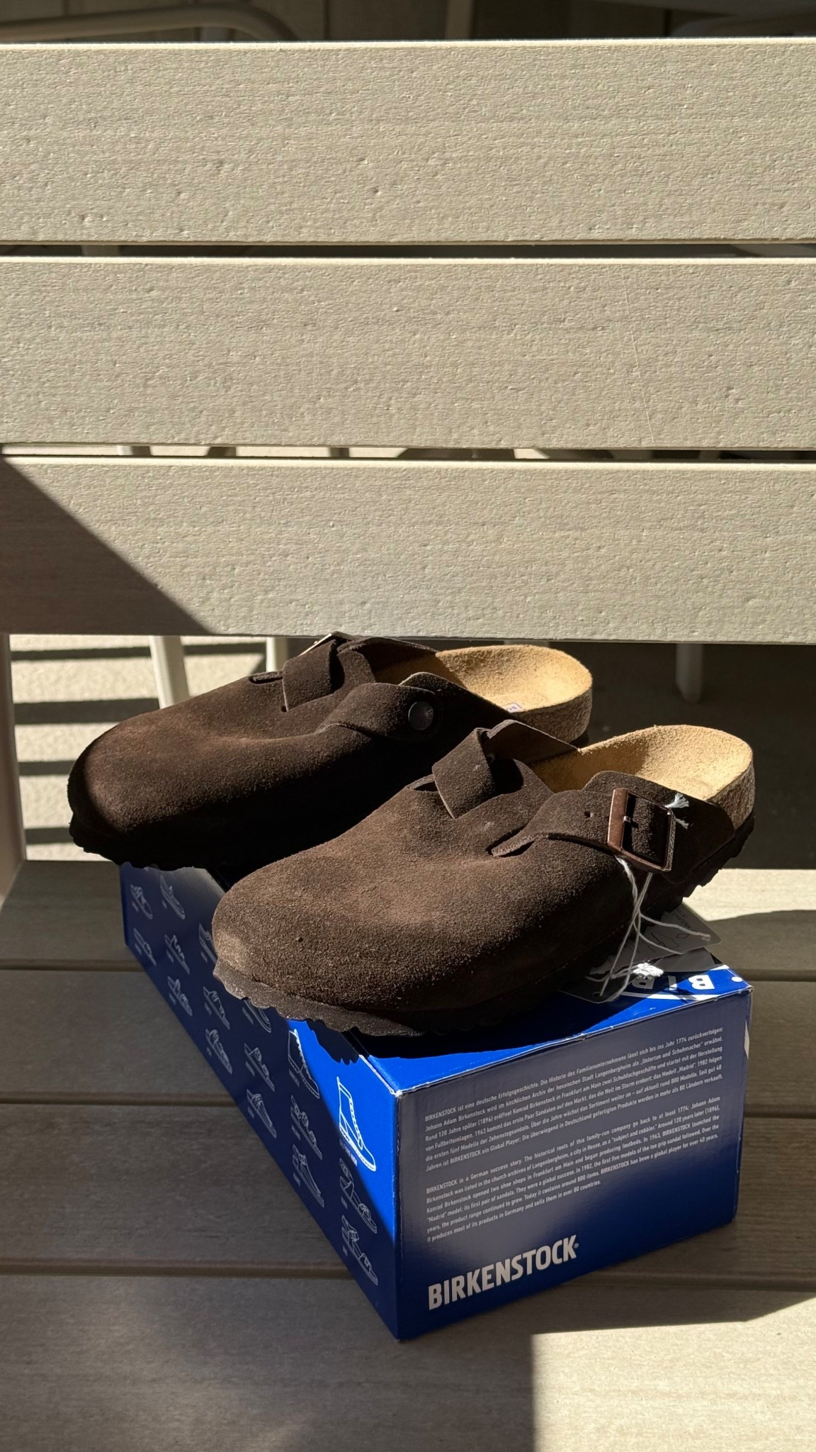 It’s the way I scored on these chocolate Birkenstocks 🤎🍂

#shoes #falloutfit 

#LTKFallSale #LTKShoeCrush #LTKSeasonal