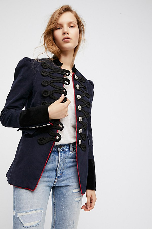 https://www.freepeople.com/shop/seamed-and-structured-blazer/?adpos=1o5&cm_mmc=RKG-GooglePLAsUS-_-Go | Free People