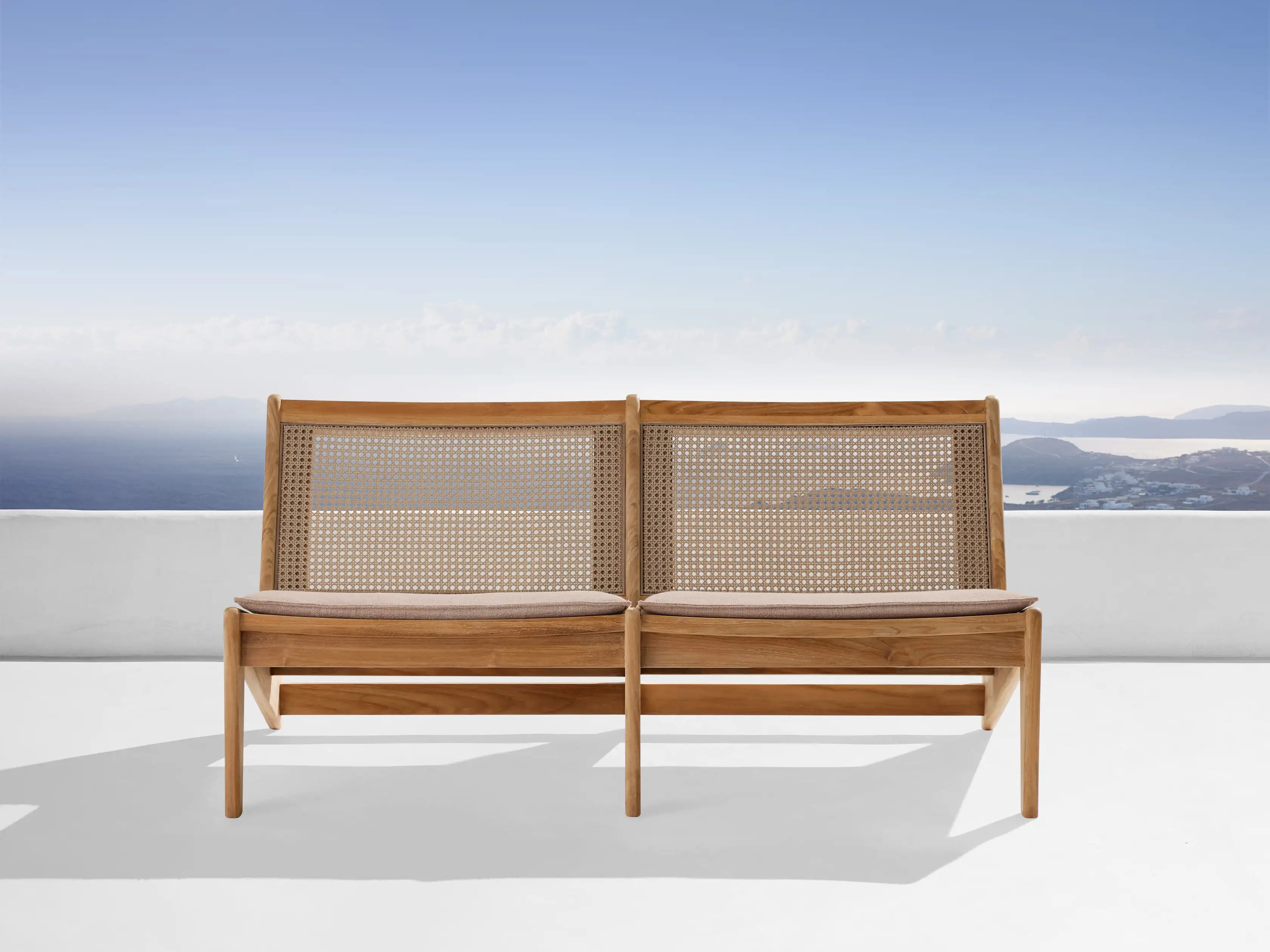 Roos Outdoor Sofa with Cushion | Arhaus