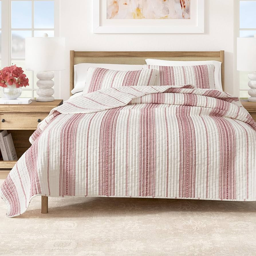 Great Bay Home Striped Quilt Set - 3-Piece Full/Queen Size Farmhouse Bedding Set - Lightweight, A... | Amazon (US)