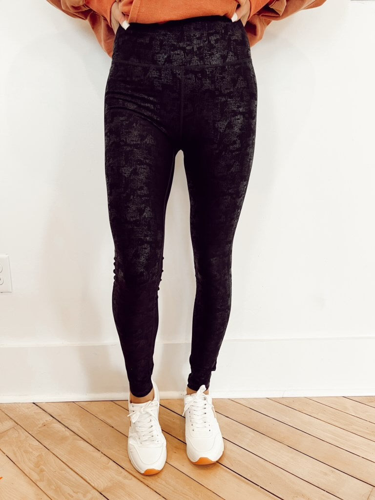 Foil Highwaist Leggings | She Is Boutique