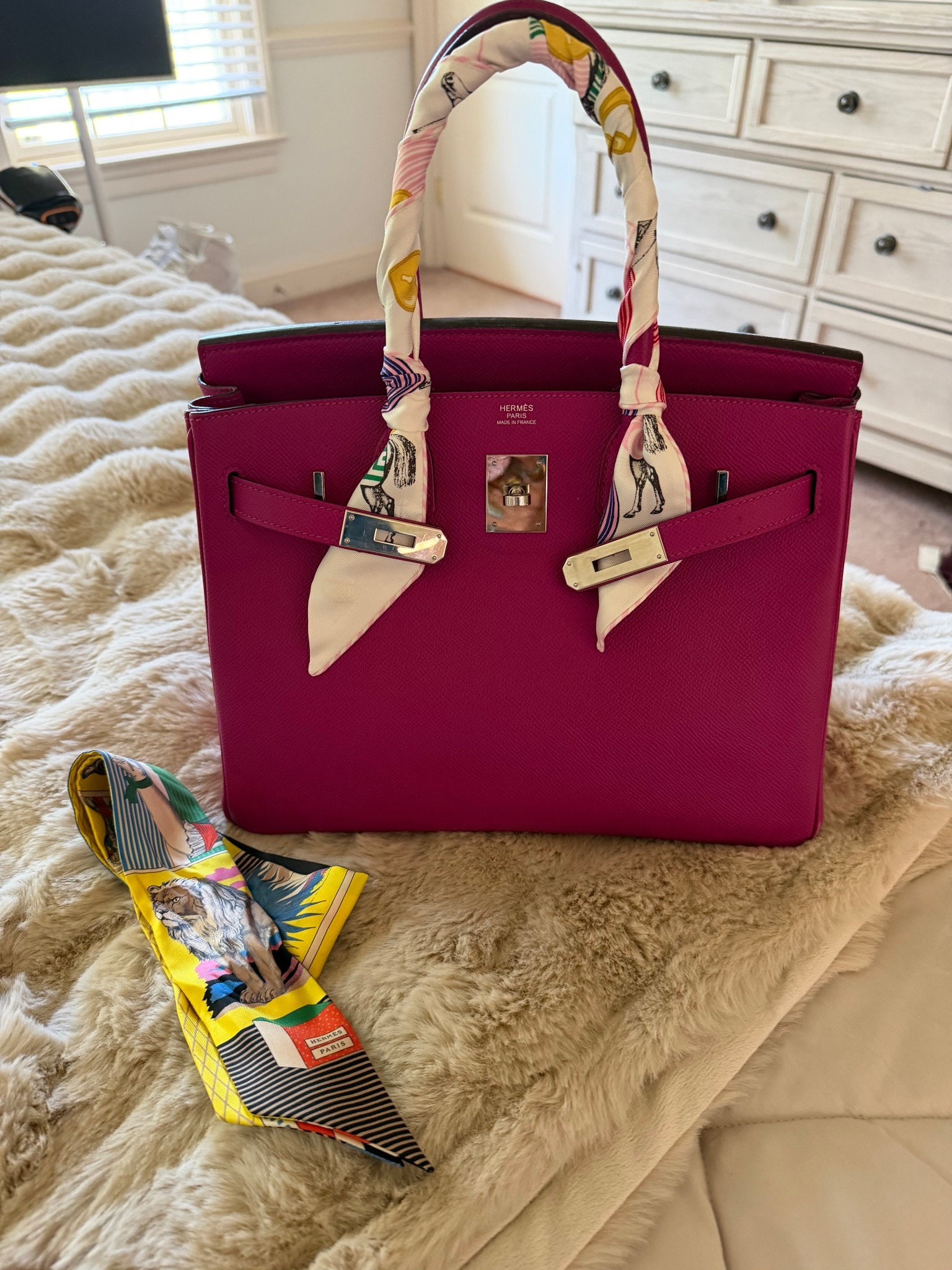 Grabbed a new twilly from @Fashionphile ! Fashionphile has so many great designer options!! #fashionphilepartner #fashionphilefinds 

#LTKSeasonal #LTKdayinmylife #LTKmomlife