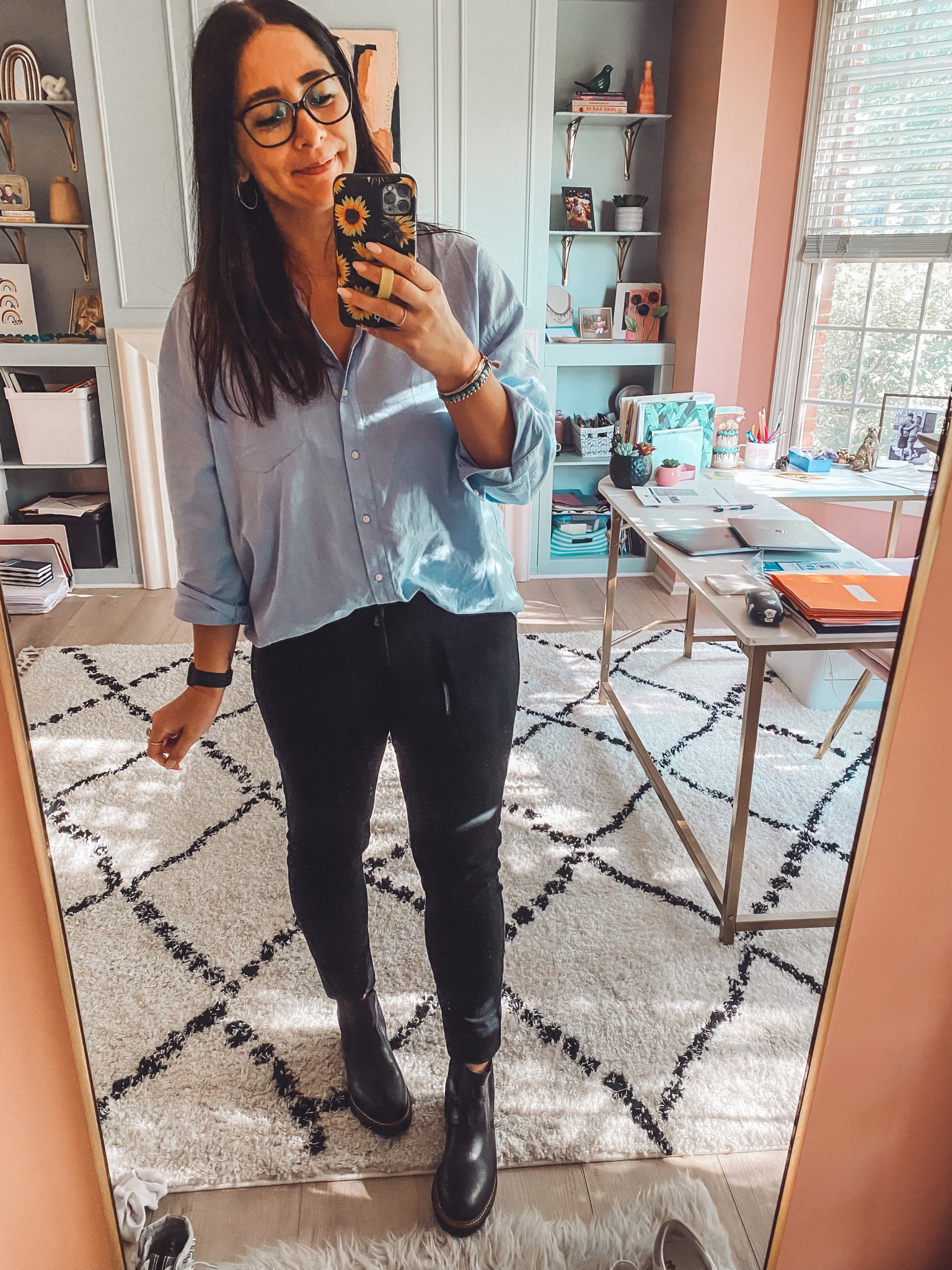 Teacher outfit 
Size 8 pants
Size medium shirt 