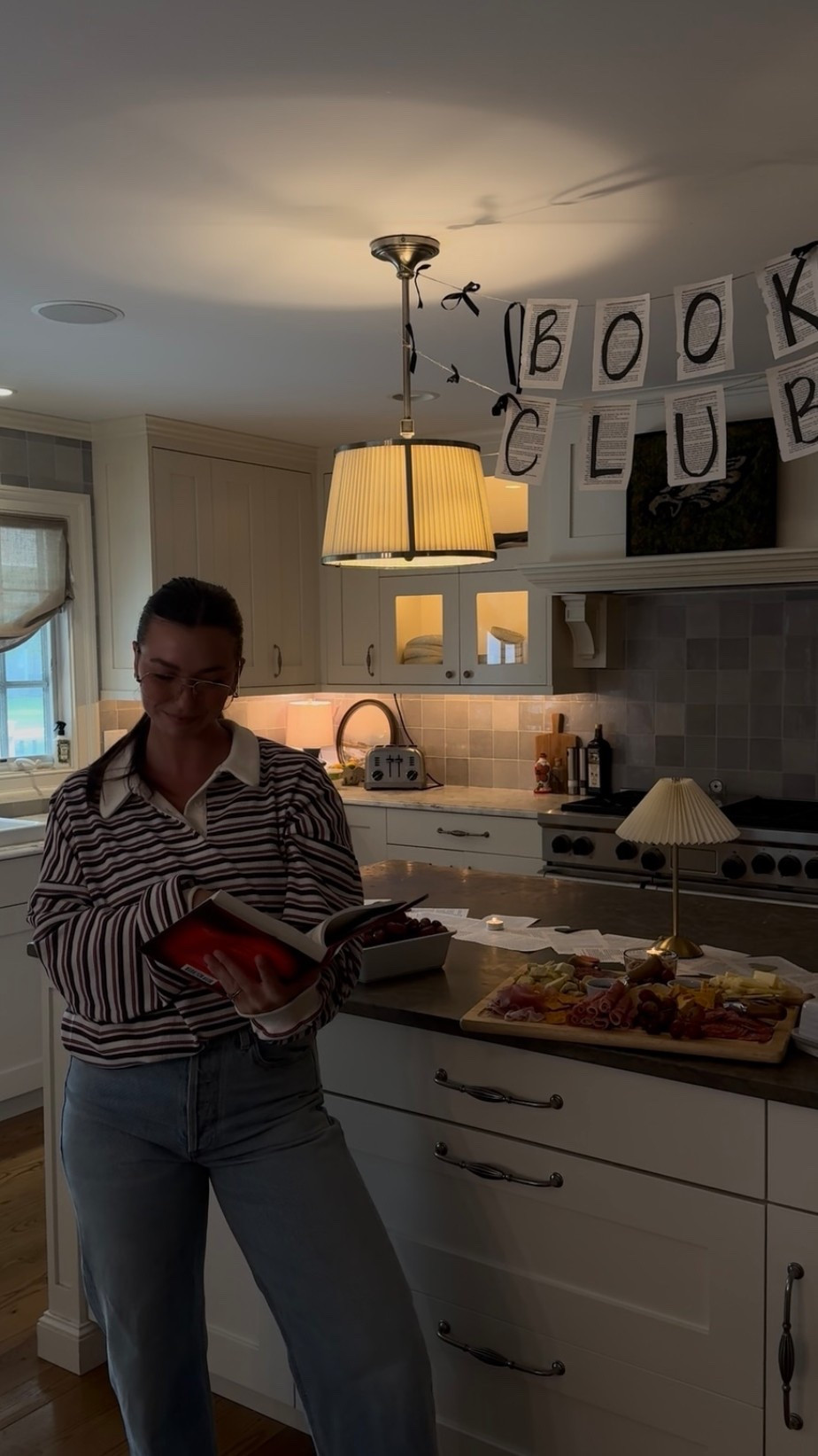 Everything you need to host book club! 📚🤓🫶 linked different options for my sold out shirt / glasses! 


#LTKSeasonal #LTKParties #LTKFindsUnder50