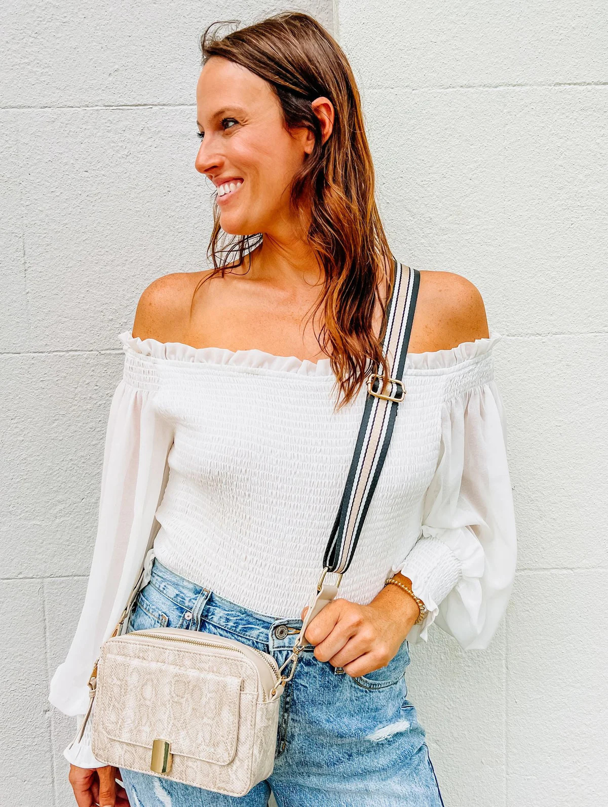 Oakley Crossbody GLIMMER GOLD | Caroline Hill