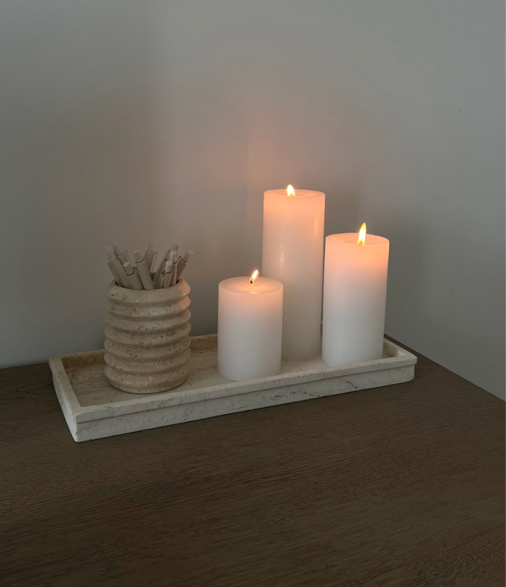 Neutral cozy home office decor🤍 


Neutral office, minimalism, coastal chic, home office, home desk decor

#LTKWorkwear #LTKFindsUnder50 #LTKHome