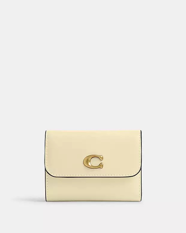 Essential Card Holder Wallet | Coach (US)