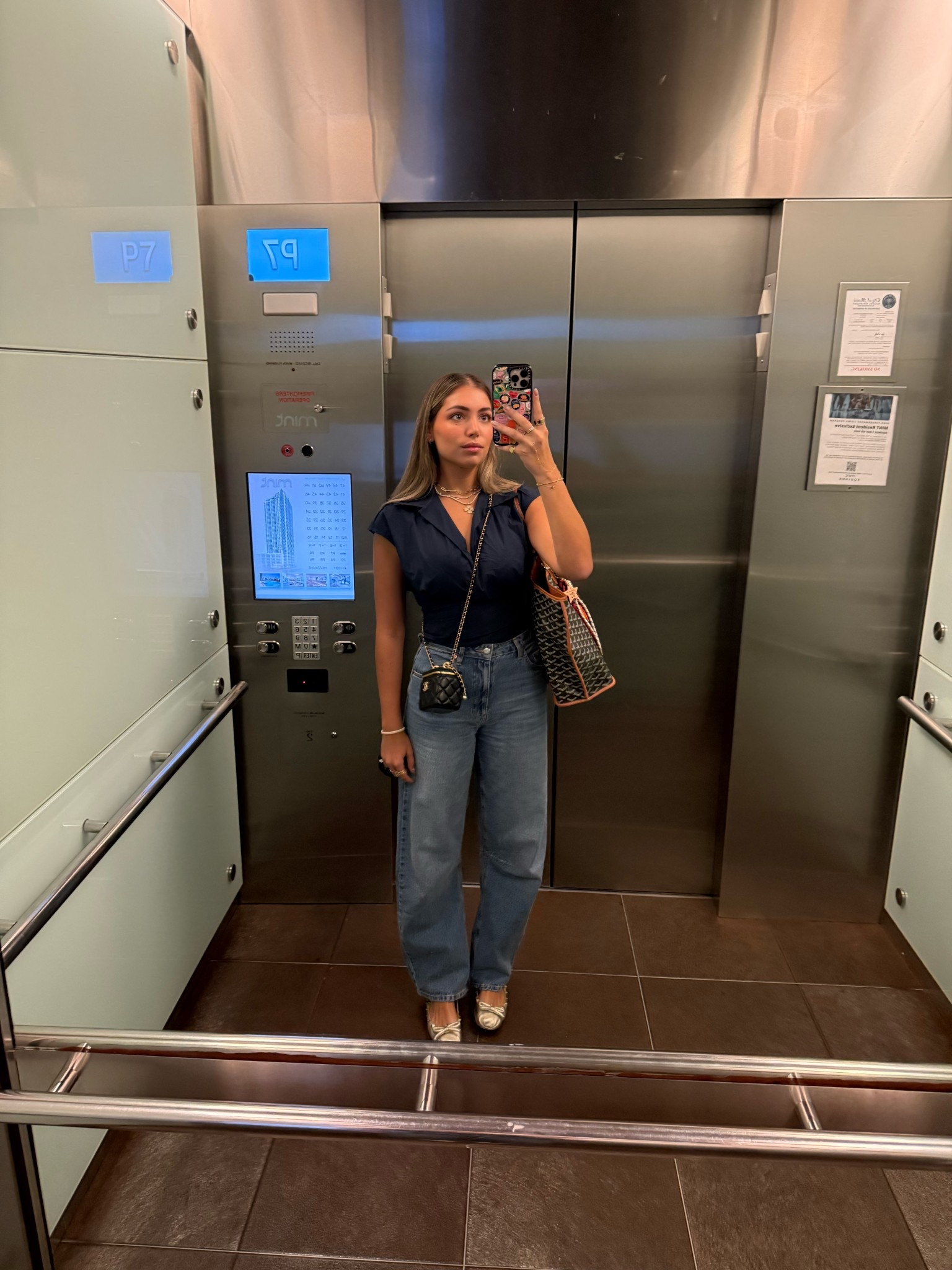 Barrel jeans 
Nordstrom finds 
Topshop 
Fall denim 
Valentino ballet flats 


#LTKShoeCrush #LTKFindsUnder100 #LTKStyleTip