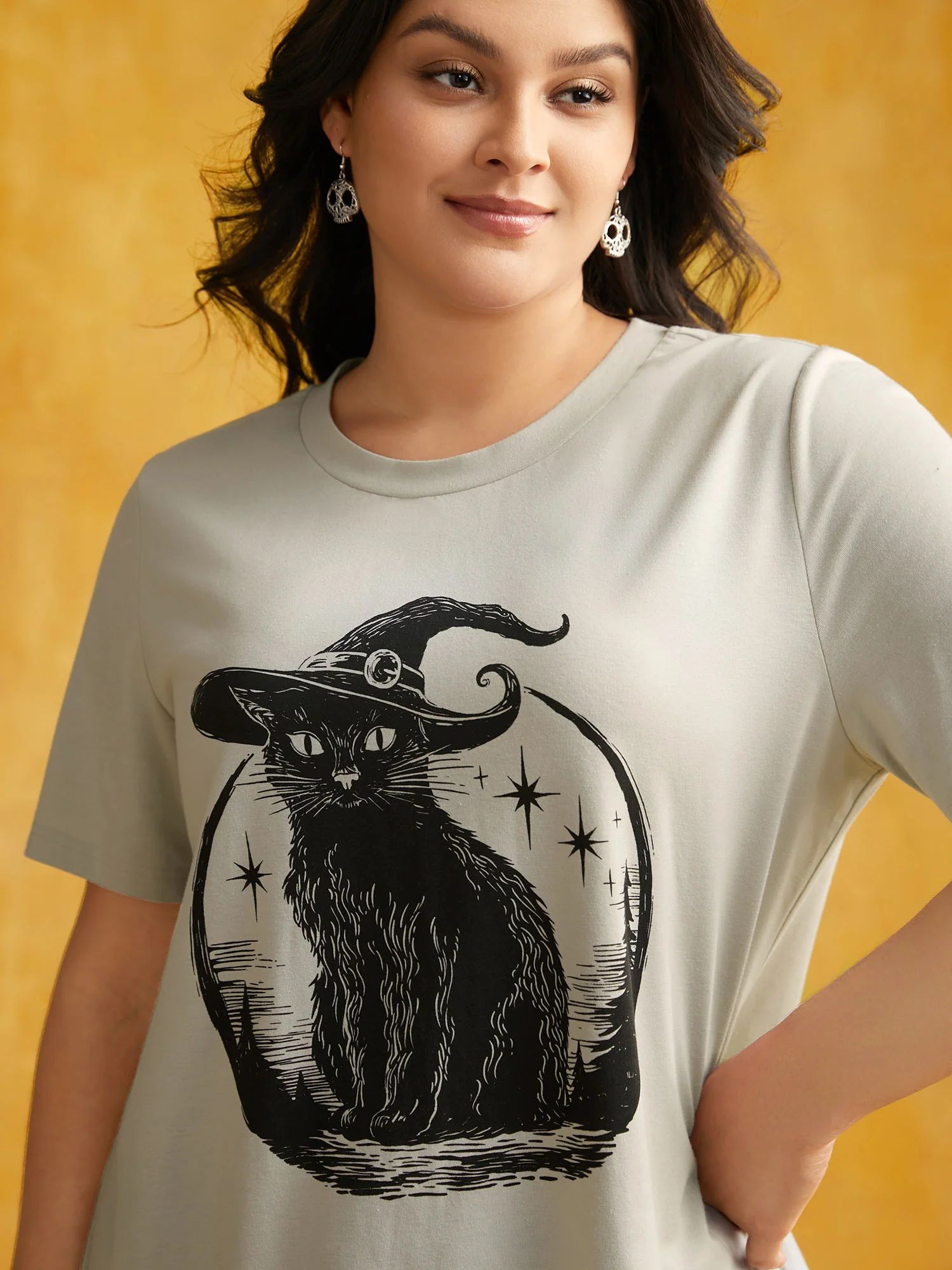 Bewitched Cat Printed Crew Neck T-shirt | Bloomchic