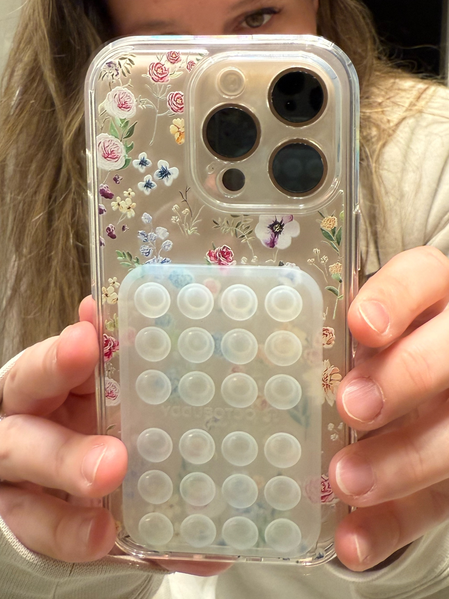 Finally got a new cell phone case 🙃🙃🙃

#LTKMostLoved #LTKFindsUnder50