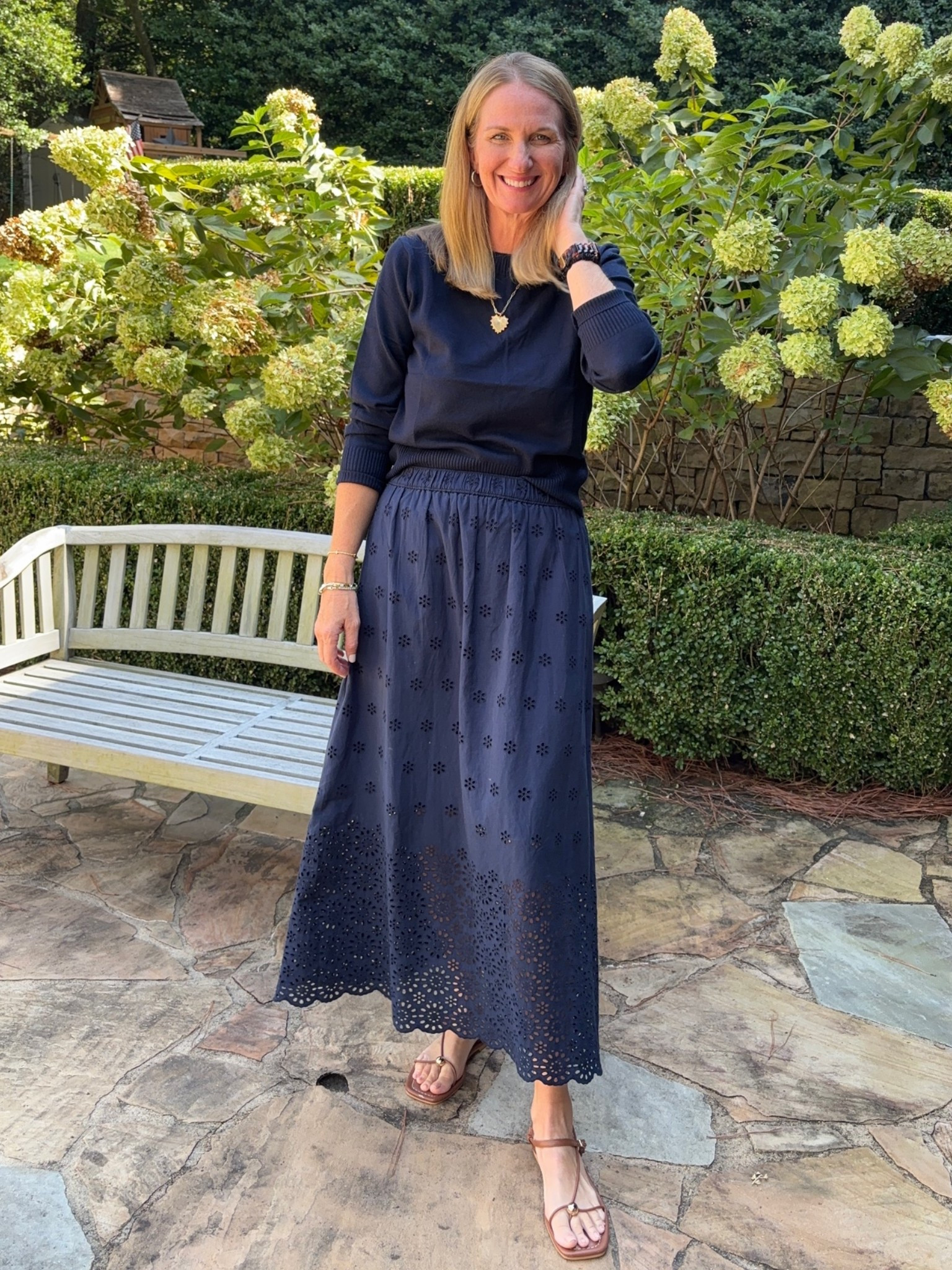 When all else fails- go monochromatic 💙💙

Day 3/75 Wear the Clothes Challenge