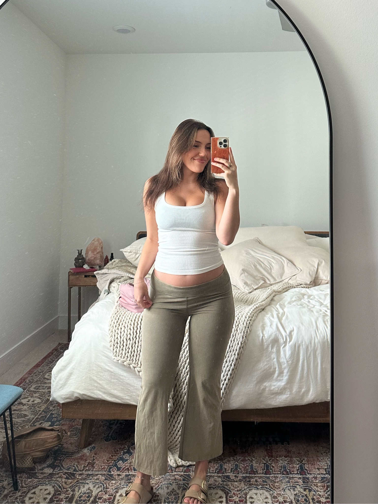 18 weeks pregnant little comfy fit 🤎 #pregnancyootd #freepeople #skims