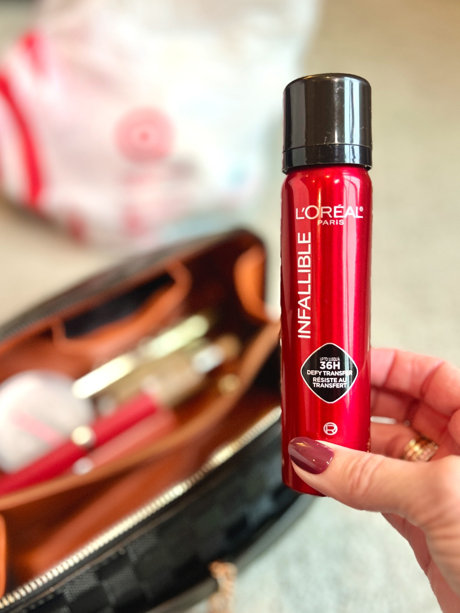 #LOrealParisPartner #ad Long travel days ✈️ with zero makeup smudges. Thanks to packing this @lorealparis  infallible setting spray that is the perfect travel companion!  #LOrealParisMakeup #LOrealParisCosmetics #TargetPartner #Target @target @targetstyle 


#LTKBeauty #LTKFindsUnder50 #LTKgrwm