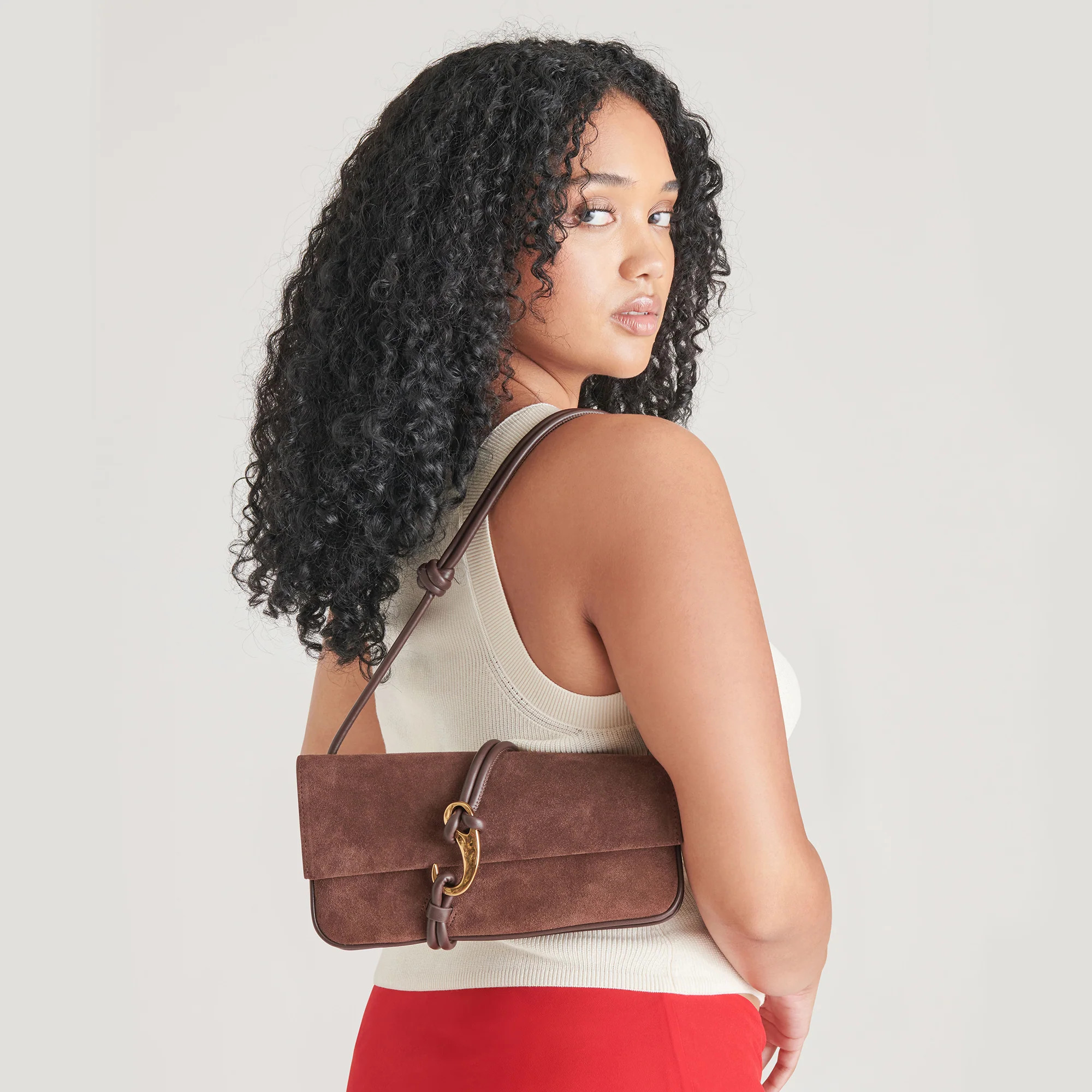 Alice Shoulder Bag Chocolate Suede | DolceVita.com
