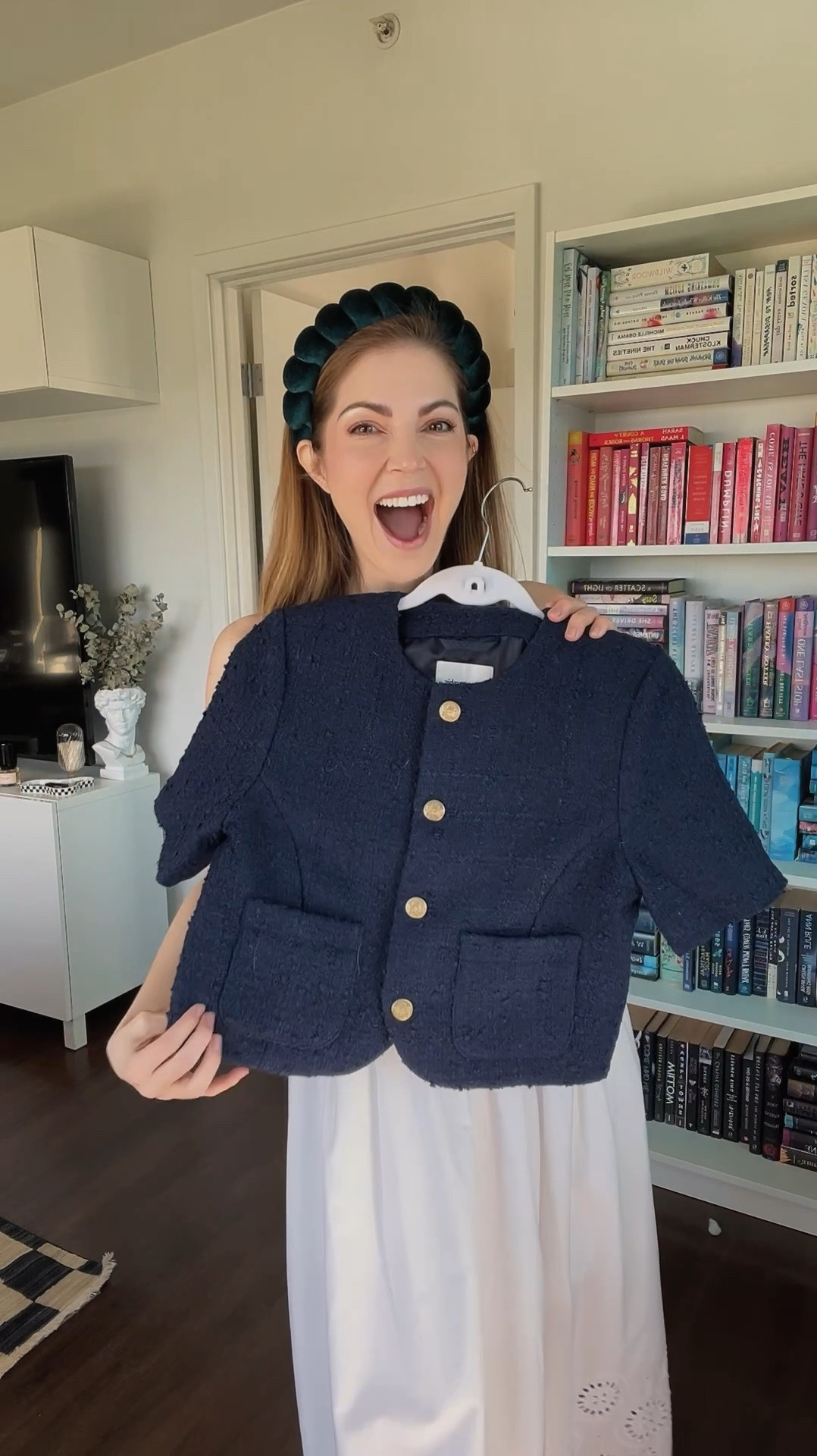 Date night 💋 This jacket is a perfect vintage-inspired piece!

#LTKstyletip #LTKSeasonal