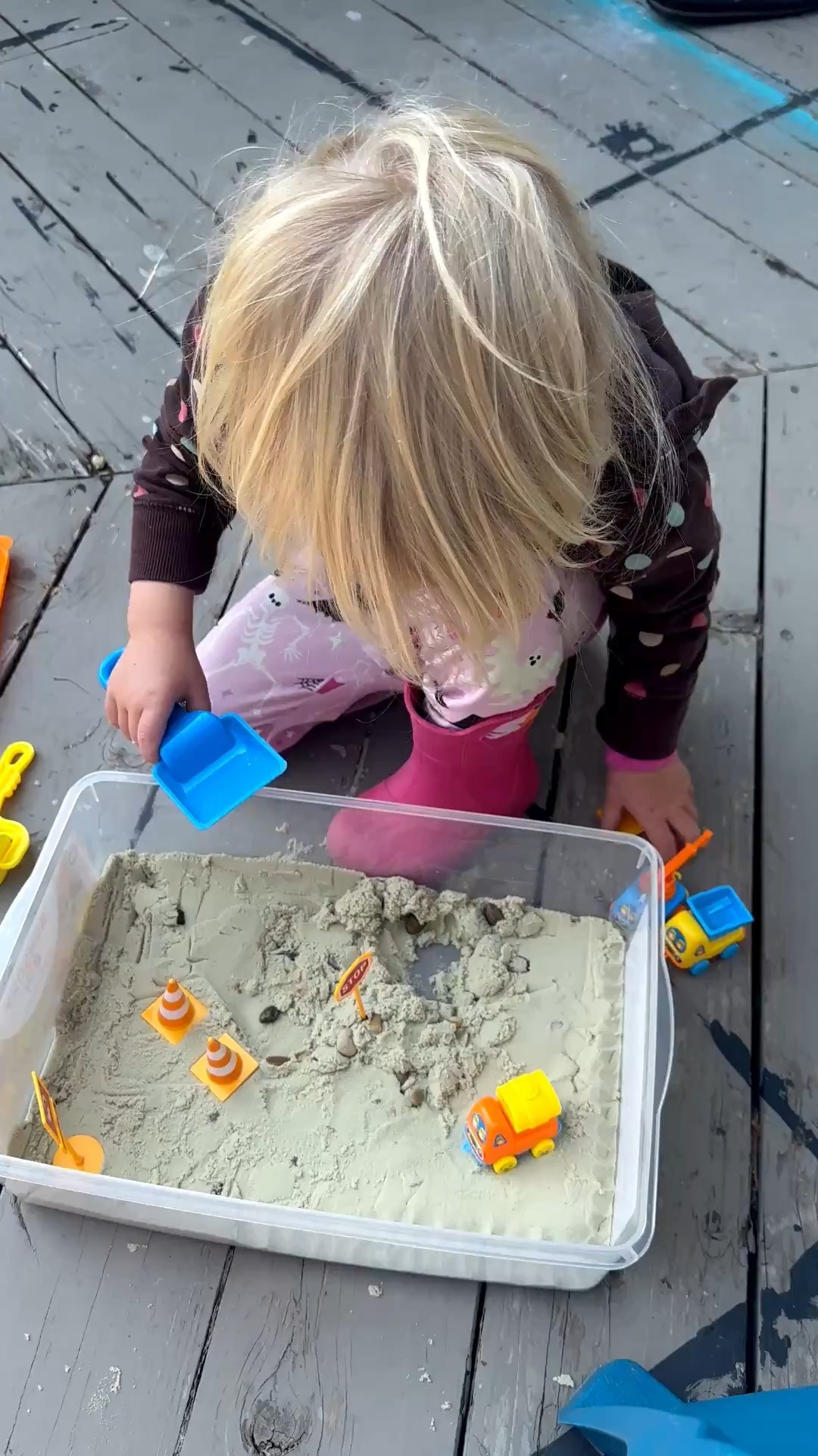 My kids love this construction sensory bin — it keeps them busy, entertained, and using their imagination for so long. 🚧✨
It also makes a great gift idea for toddlers and preschoolers! Perfect for Christmas, birthdays, or rainy-day play.
#ConstructionSensoryBin #KidsSensoryPlay #ToddlerGiftIdeas #PreschoolActivities #STEMToys #SensoryBinIdeas #ToddlerMomLife #AmazonFinds #HolidayGiftGuide #LearningThroughPlay #OpenEndedPlay #ScreenFreeActivities #KidsActivityIdeas #MontessoriAtHome #LTKKids #LTKHome #LTKHoliday

#LTKKids #LTKGiftGuide #LTKSaleAlert