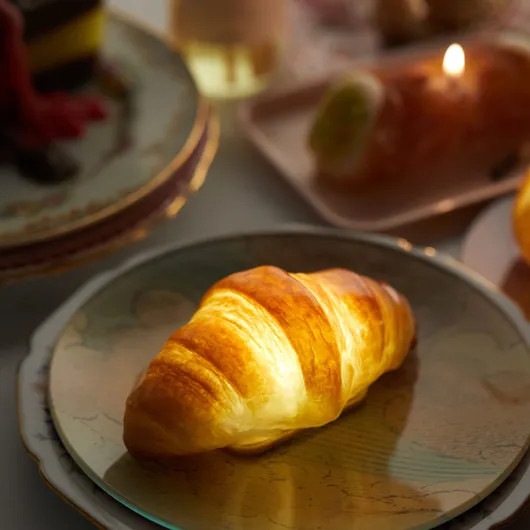 Croissant Lamp | Catbird