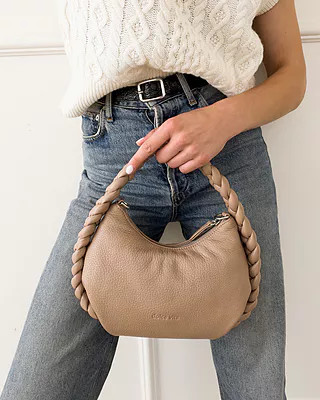 PIPPA CROSSBODY BAG CAFE LEATHER | DolceVita.com