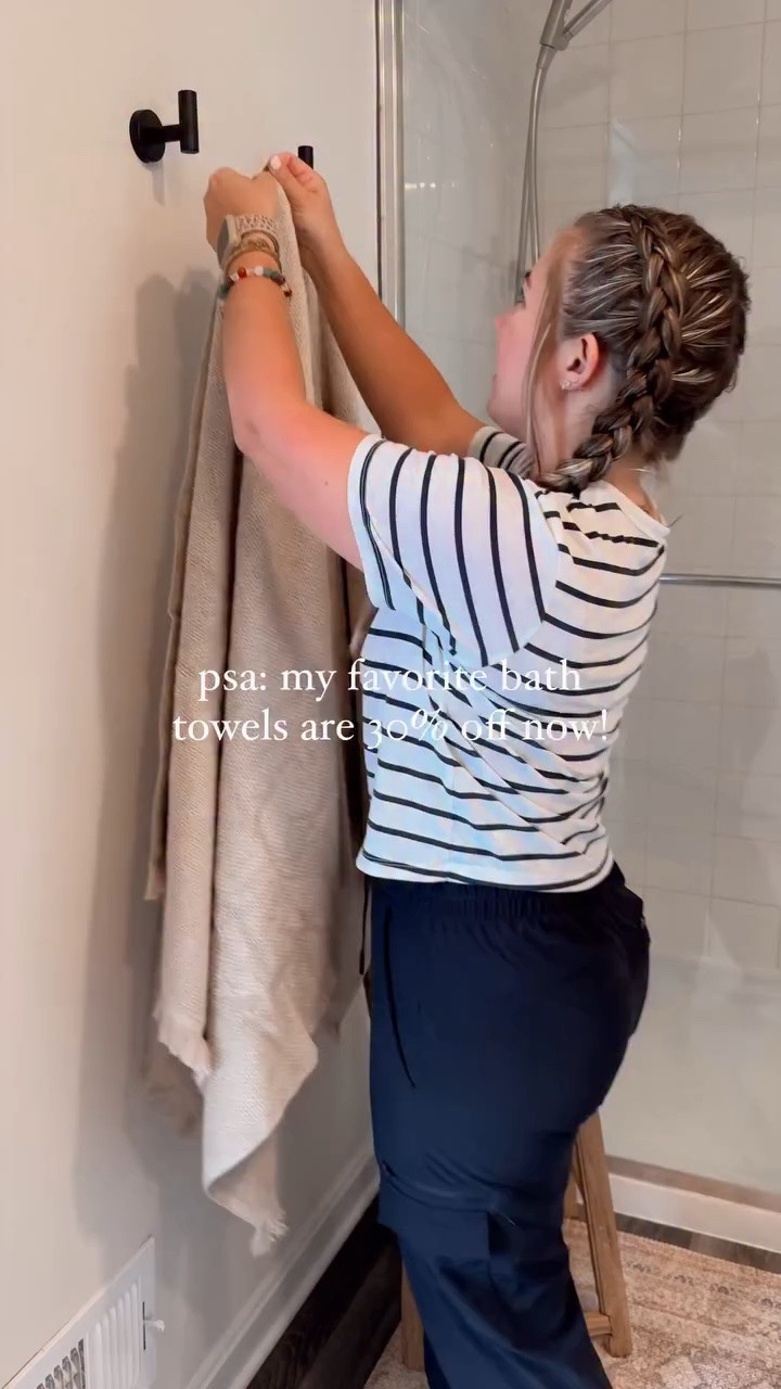 follow + comment BATH to get the link! 🔗

We have these in both bathrooms and love them! They are soft but also very absorbent and look so pretty hanging on the bathrooms too! 

#bathroomstyling #smallbathroomideas

#LTKSaleAlert #LTKHome