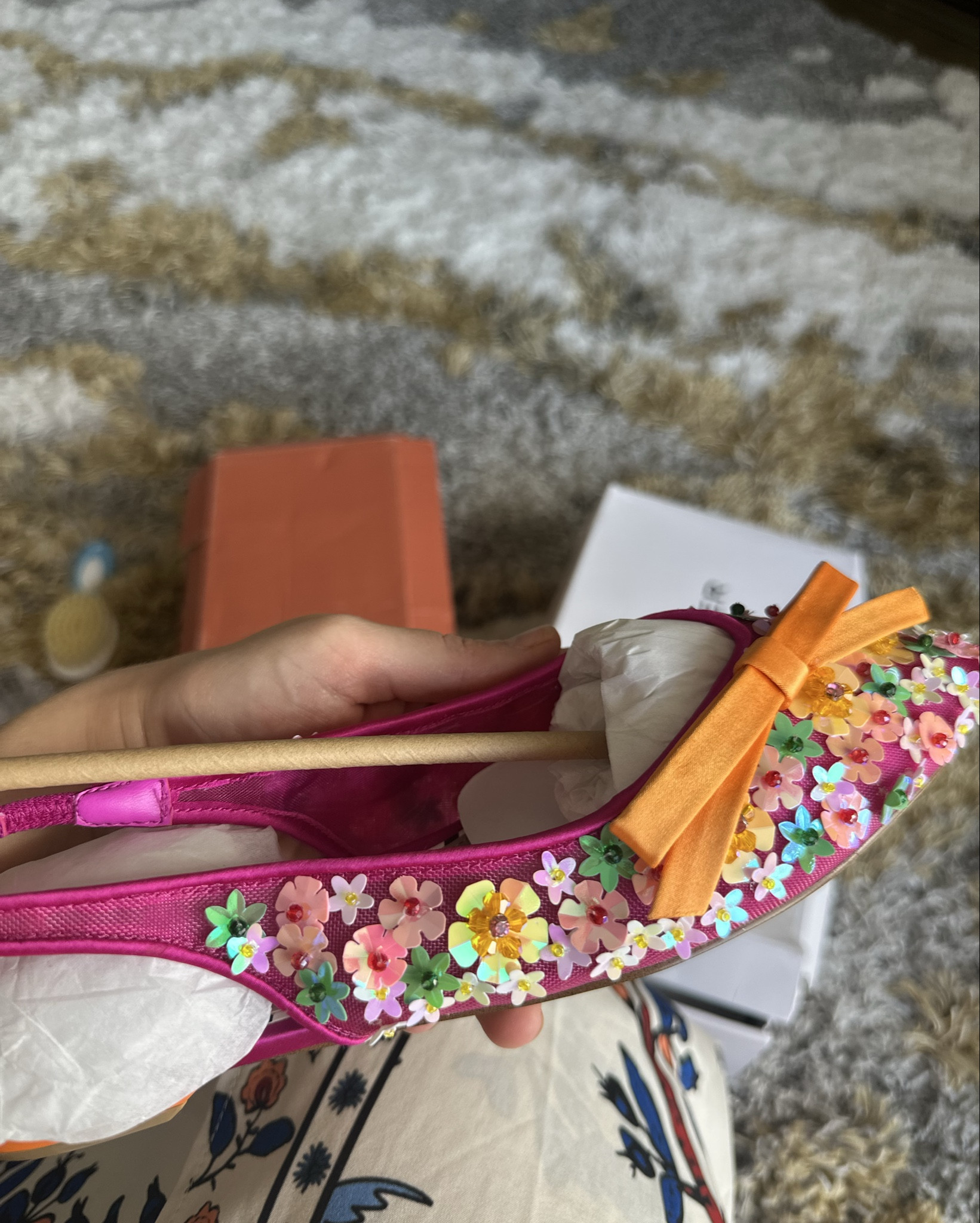 fantastic deals on shoes ! 
holidays shoes / shoes sale / kitten heel shoes / mule shoes / slingback shoes / sandals / flats / pointed toe shoes / closed toe shoes / gold tone shoes / silver tone shoes / sparkles shoes / beaded shoes / embellished shoes / floral shoes / black shoes / designer shoes / gift ideas for her / gift for women 

#LTKHoliday #LTKFindsUnder100 #LTKFindsUnder50