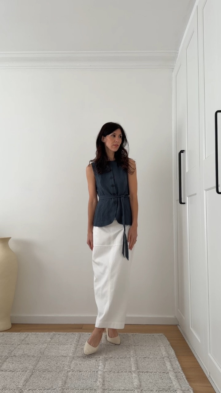 Wearing vest in size XS
White skirt in size S
White pumps in EU40.5
Trench in size S
Black jacket in size M
Strappy sandals in size US10
White tee in size S
Necklace is 20% off w JAMIE20

#LTKaustralia #LTKsummer