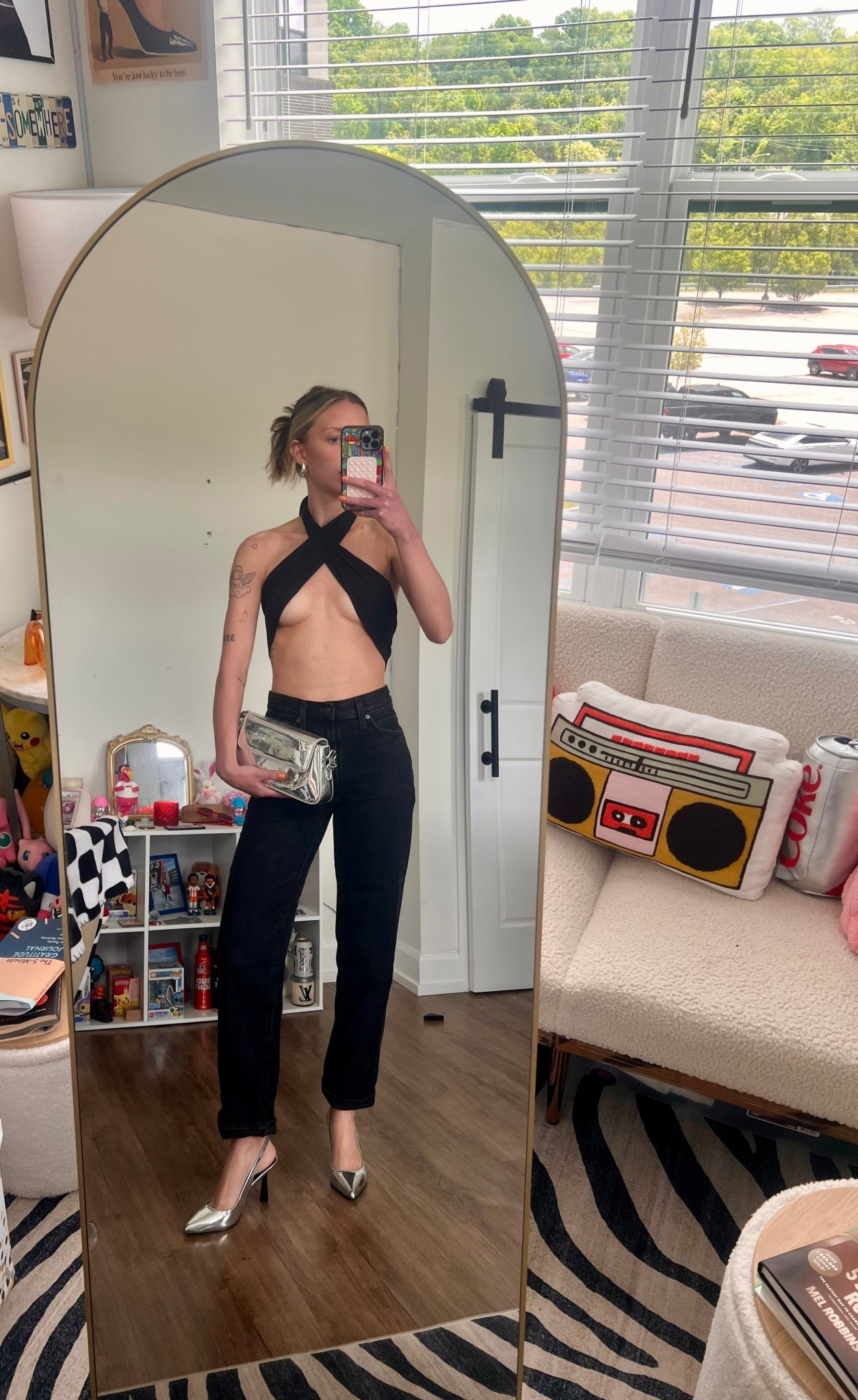 Size 25 jeans 

#LTKootd