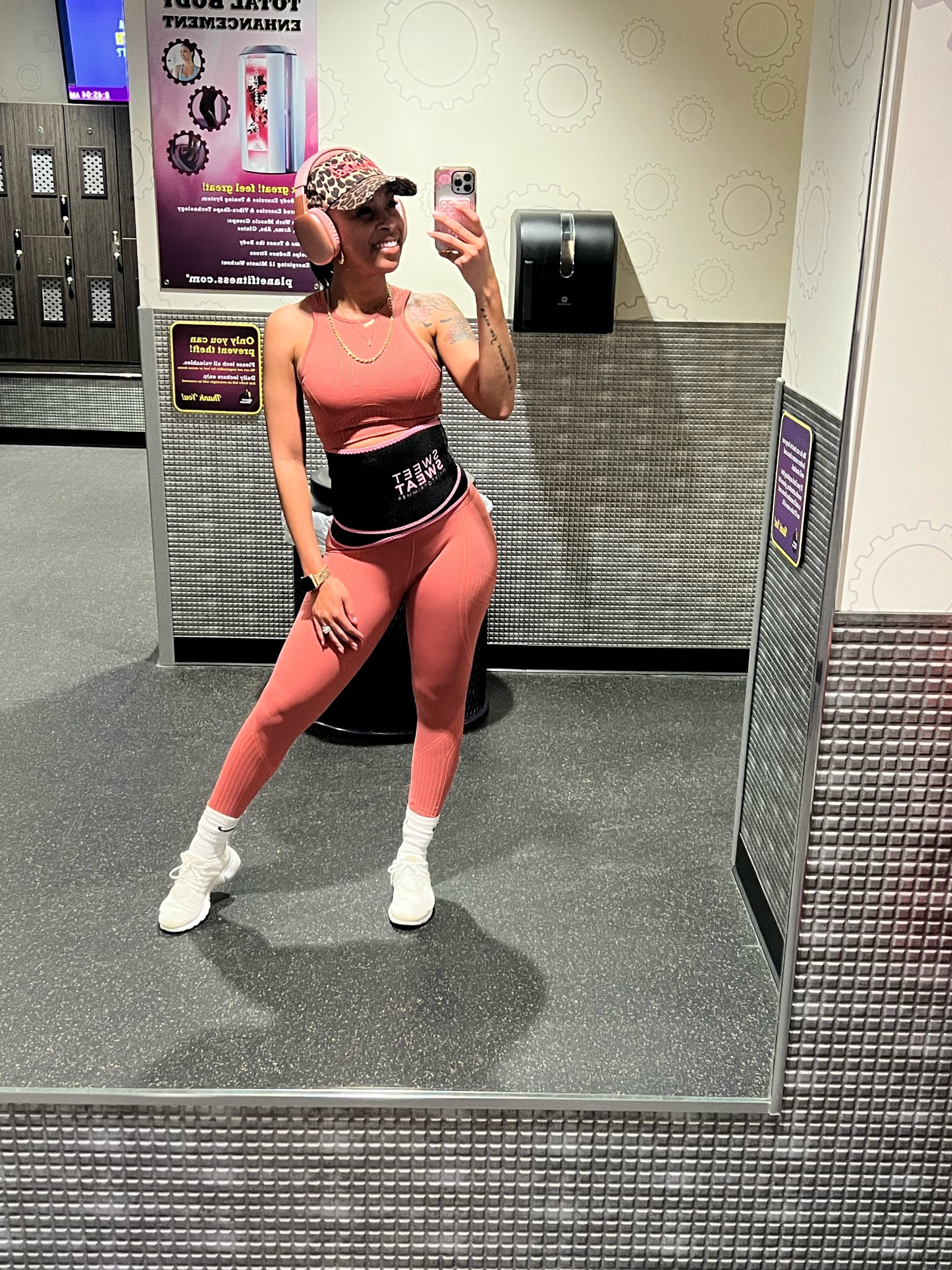 It’s always a great way to end the week with a good feel good workout! 3/3

Size medium in top and bottomm

#LTKBeauty #LTKActive #LTKFitness