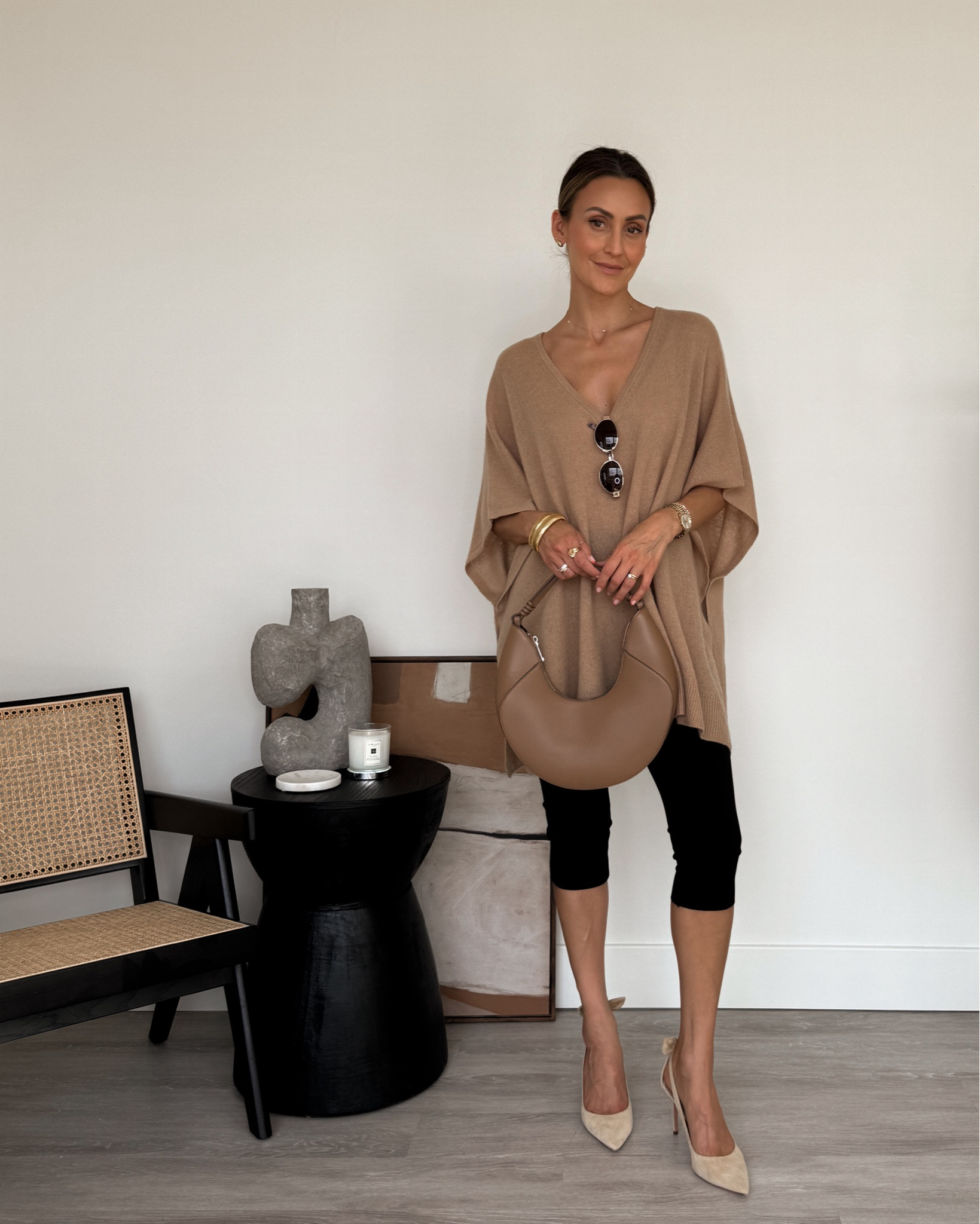 Cashmere blend poncho is so perfect over the capri pants, looks chic and elevated with pumps! Bag under $70 

#LTKStyleTip #LTKItBag #LTKFindsUnder100
