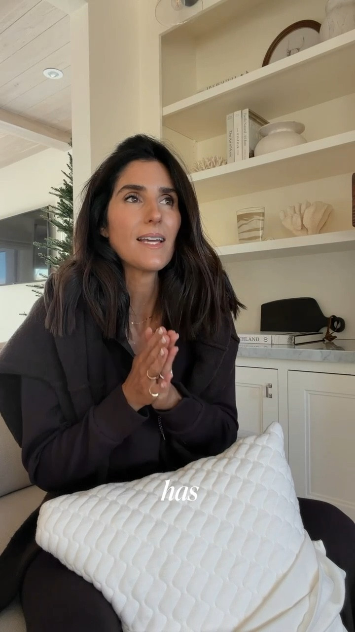 If you’ve tried a million pillows… and still hate them. I found us the best pillow! It has over 10K reviews so I’m definitely not the only one that loves it! #stylinbyaylin #aylin #amazon #blackfriday #pillow 

#LTKGiftGuide #LTKBeauty #LTKHoliday