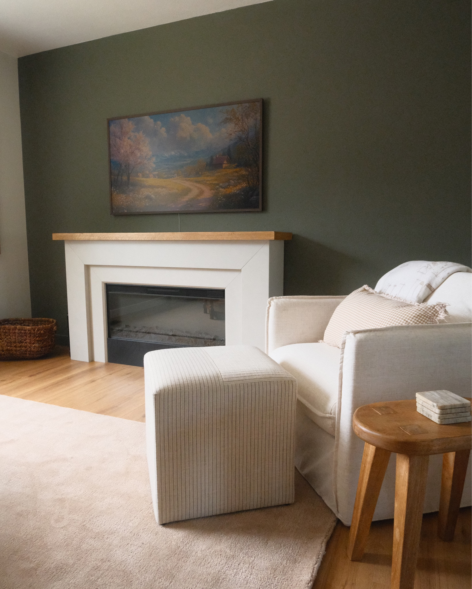 Finally found the perfect fireplace just in time for fall / winter 😌☕️🍂#LTKautumn 

#LTKHome #LTKSaleAlert