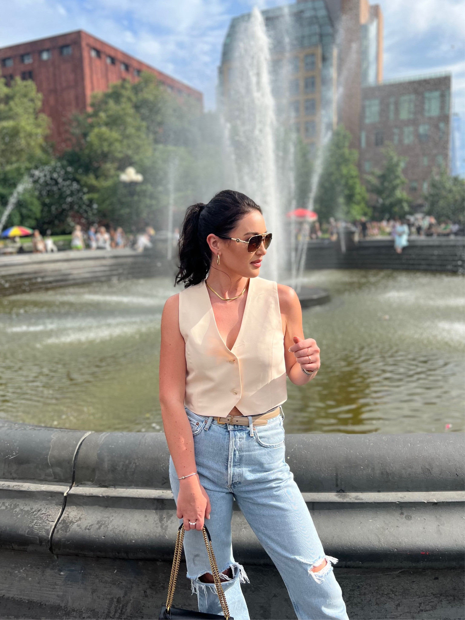 🗽🕶️💎

#LTKsalealert #LTKstyletip #LTKtravel