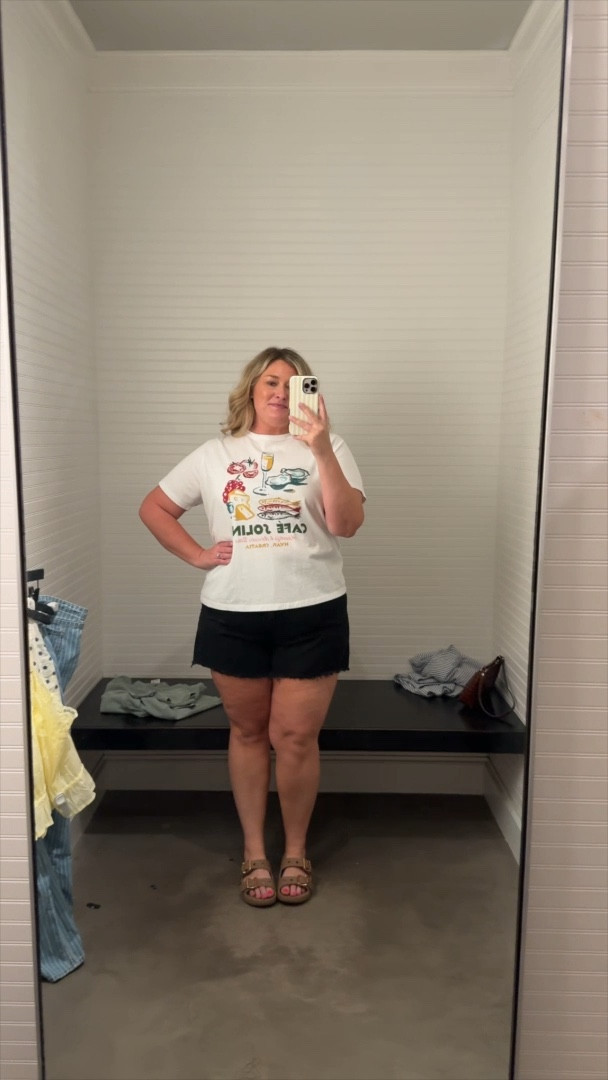 Abercrombie fit 😊 Tee: XL, shorts: 34 (18)

#LTKPlusSize #LTKootd