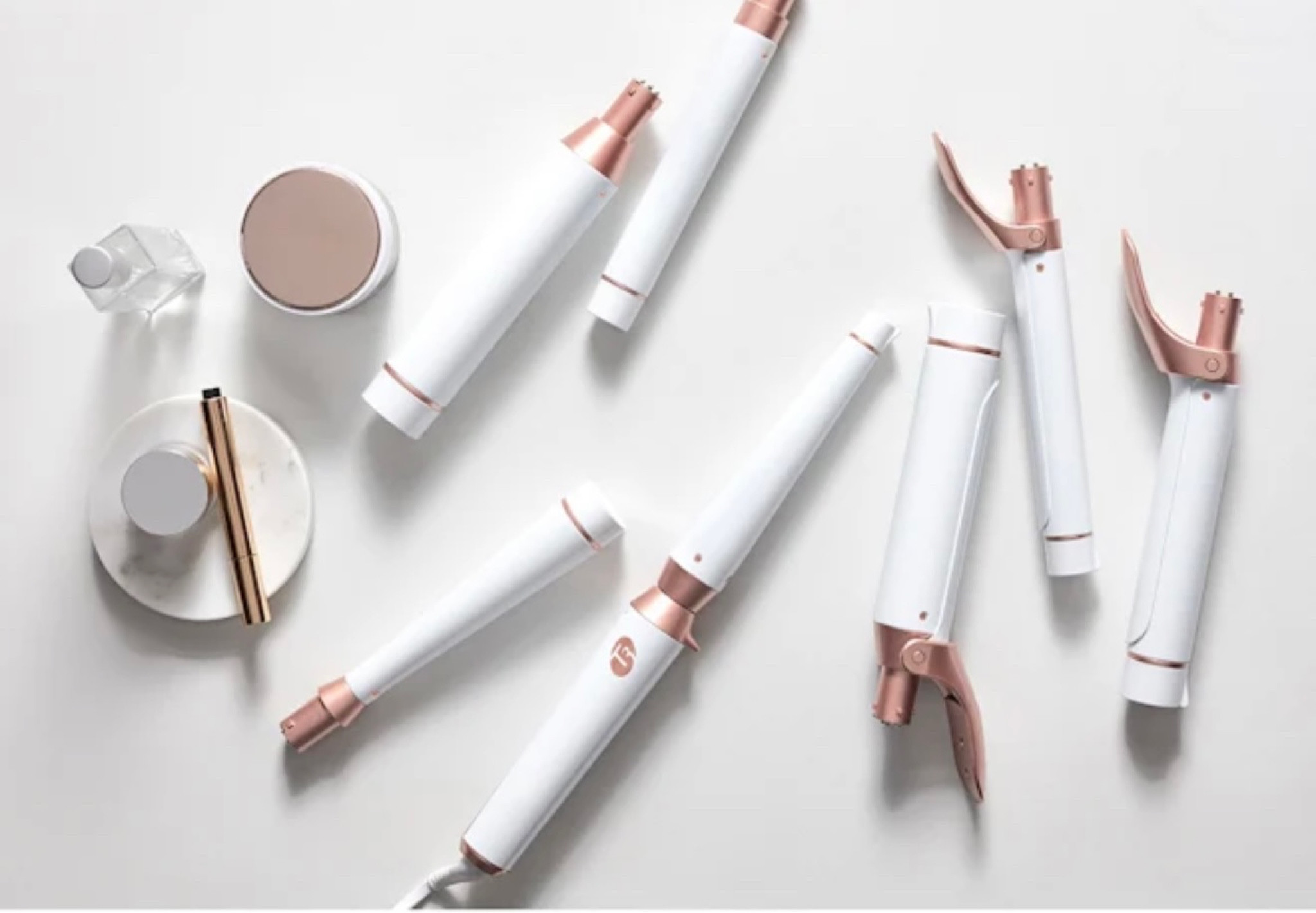 t3, t3 sale, twirl trio, convertible collection, 50% off, sale, curling iron, curls, waves, bouncy curls, wand, hair care, styledbyjacinta, jacinta devlin

#LTKbeauty #LTKsalealert