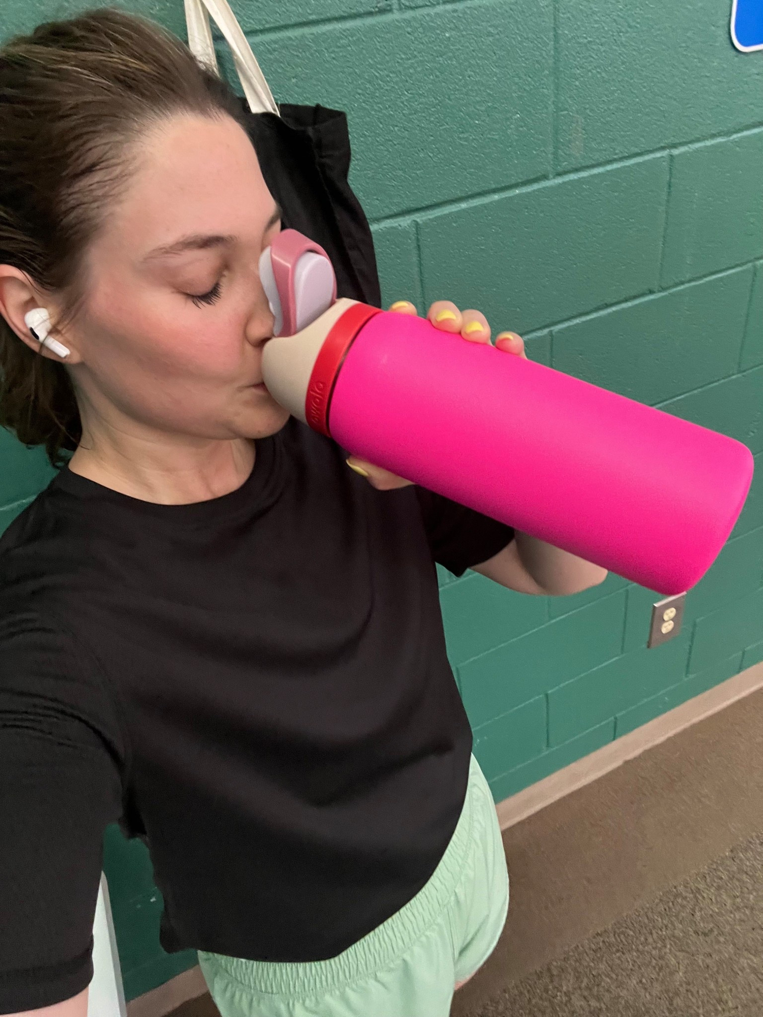 My favorite water bottle! 

#owala #summer #runner