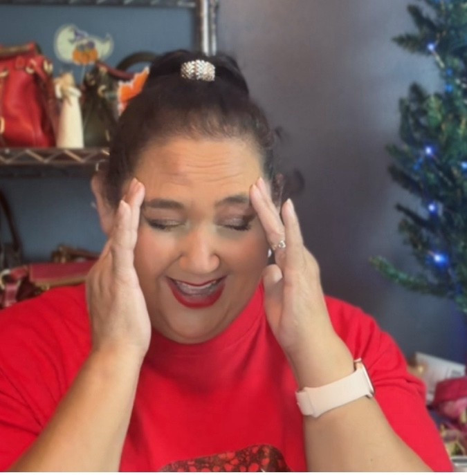 🖤✨ BLACK FRIDAY COACH OUTLET FINDS (Beanbeauti Edition)
If you’ve been thinking about treating yourself this Black Friday… Coach Outlet is quietly doing TOO much right now 👀💼
These are a few bags that caught my eye — sharing in case any of them have been on your wishlist too:
🚨 NEW BAGS I’M LOVING:
Aria Shoulder Bag (Signature Canvas)
https://rstyle.me/+TZY6T9kFmrKVy3B0eLyegQ
Mini Josie Top Handle Bag (she’s adorable)
https://rstyle.me/+JwT7fG_V5Rjvy9QQovBVdw
🔥 ON SALE RIGHT NOW:
Emory
https://rstyle.me/+evr2lp-EDciRyYSPZi35YQ
Hadley
https://rstyle.me/+OZ7DaOrq4CRHHhgldXc8OQ
Rogue Sketch
https://rstyle.me/+0zeQMUF1g1fSnoSQDwPaRQ
Not pressure — just sharing the good finds in case something jumps out at you 👀
Let me know which one you’d pick… I’m nosy 😂

#LTKHoliday #LTKSaleAlert #LTKGiftGuide