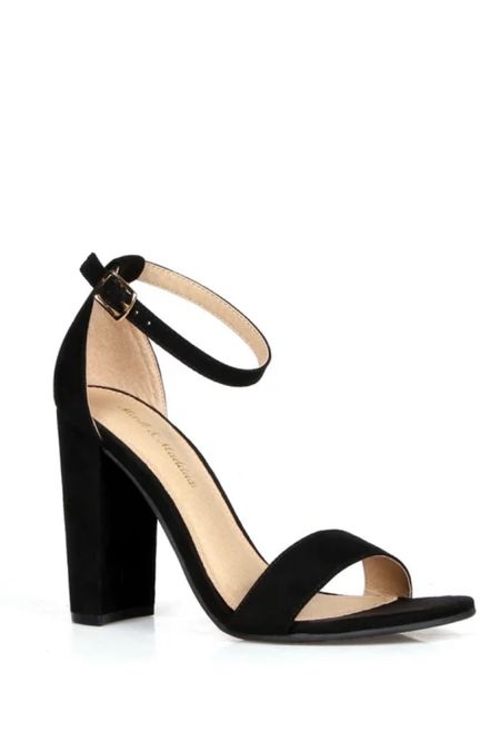 19$ black heels 
Walmart holiday heels 

#LTKshoecrush #LTKHoliday #LTKunder50