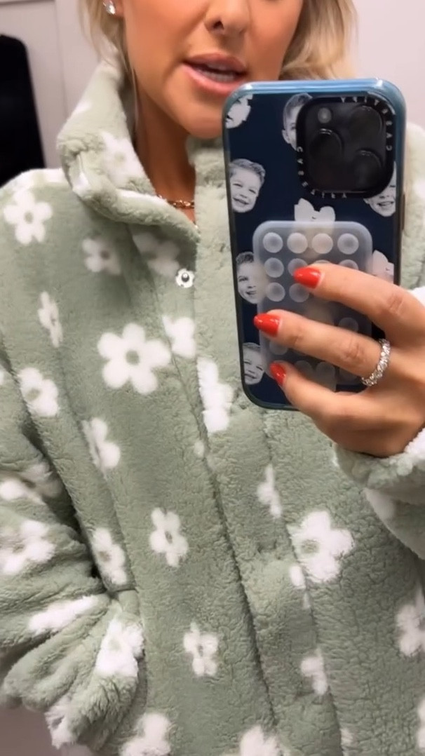 Nordstrom Sale Pick: green flower fleece ✨💚

#LTKStyleTip #LTKxNSale #LTKSummerSales