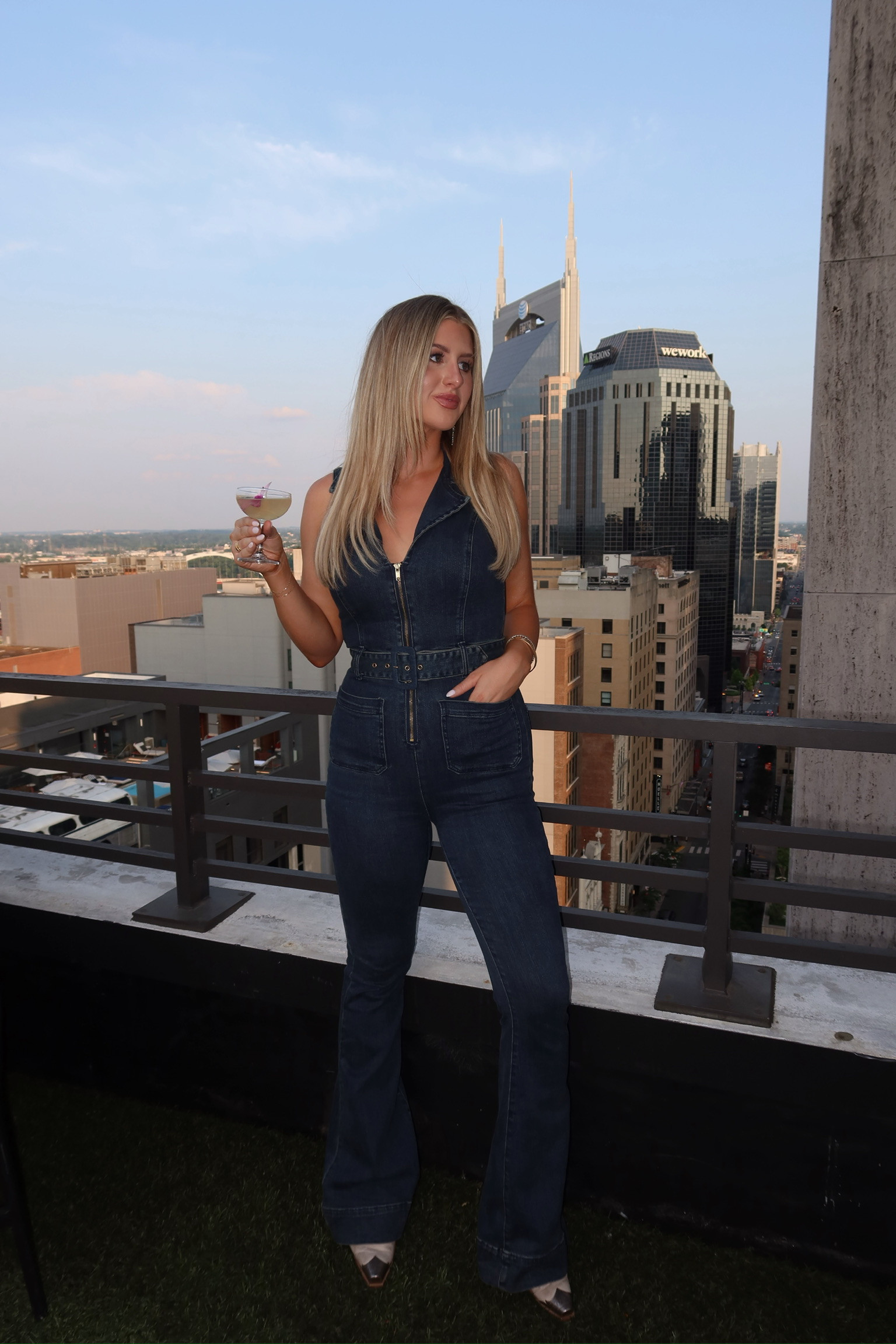 LOVE this jumpsuit — it's so flattering, I'll definitely be rewearing🤎

From Show Me Your Mumu!!



Denim jumpsuit, dark wash, spring outfits 2026, summer outfits, easy outfit, OOTN, sidneymarieduke 

 #LTKootd #LTKSeasonal