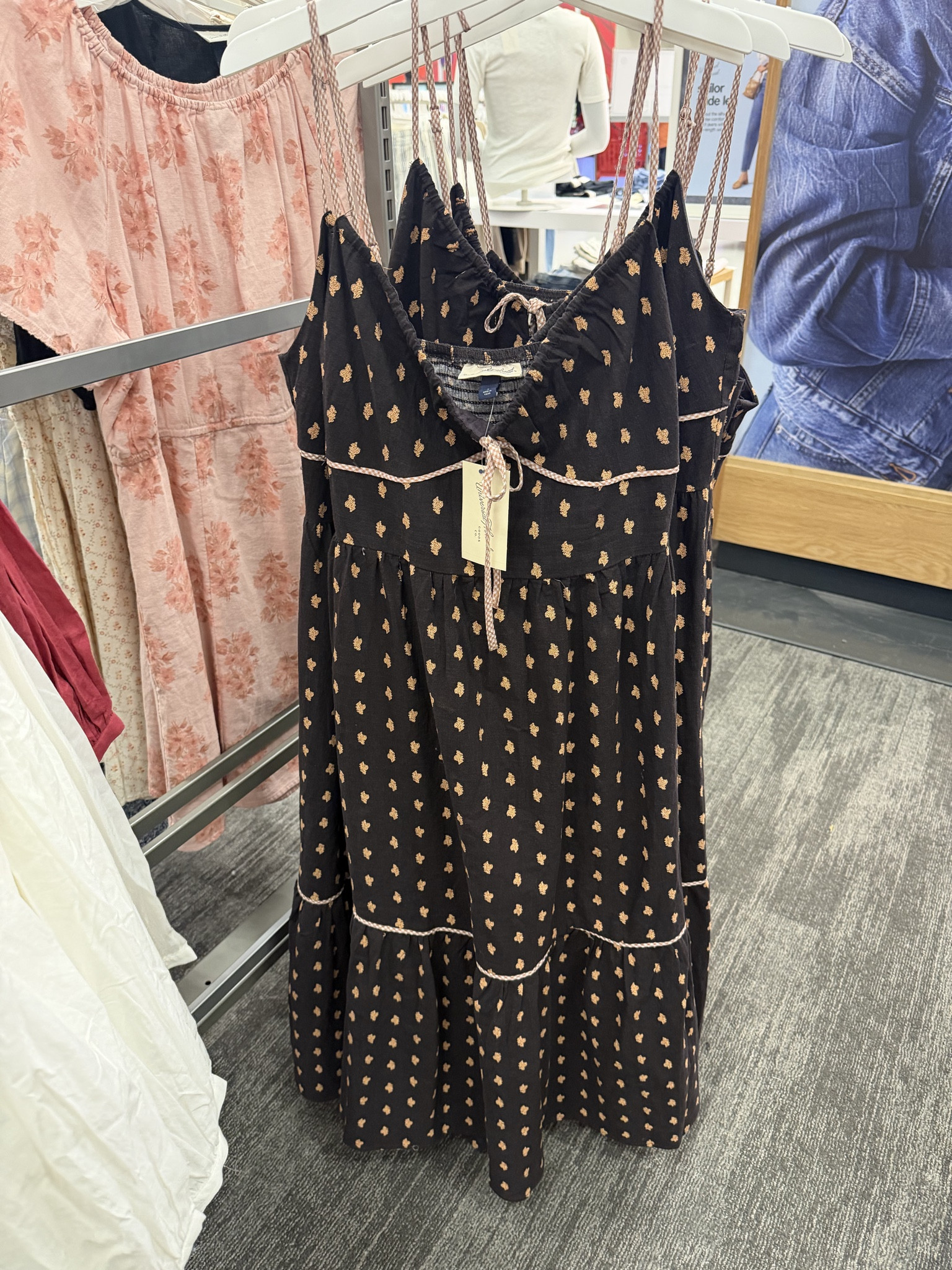 Cute women’s dress for Spring and Summer! 20% off now at Target

#LTKootd #LTKMothersDay #LTKSaleAlert
