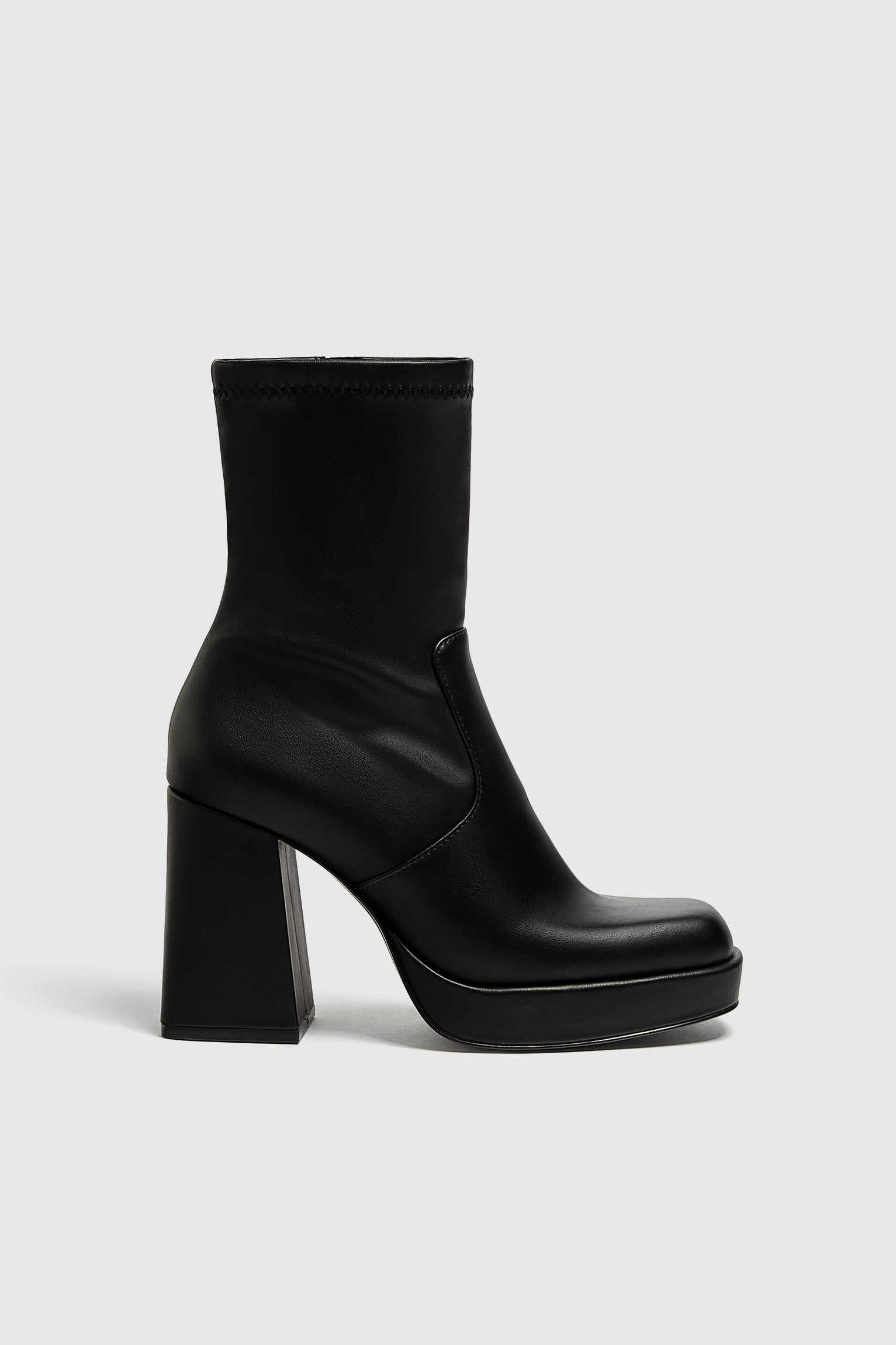 Stretch heeled ankle boots | PULL and BEAR UK