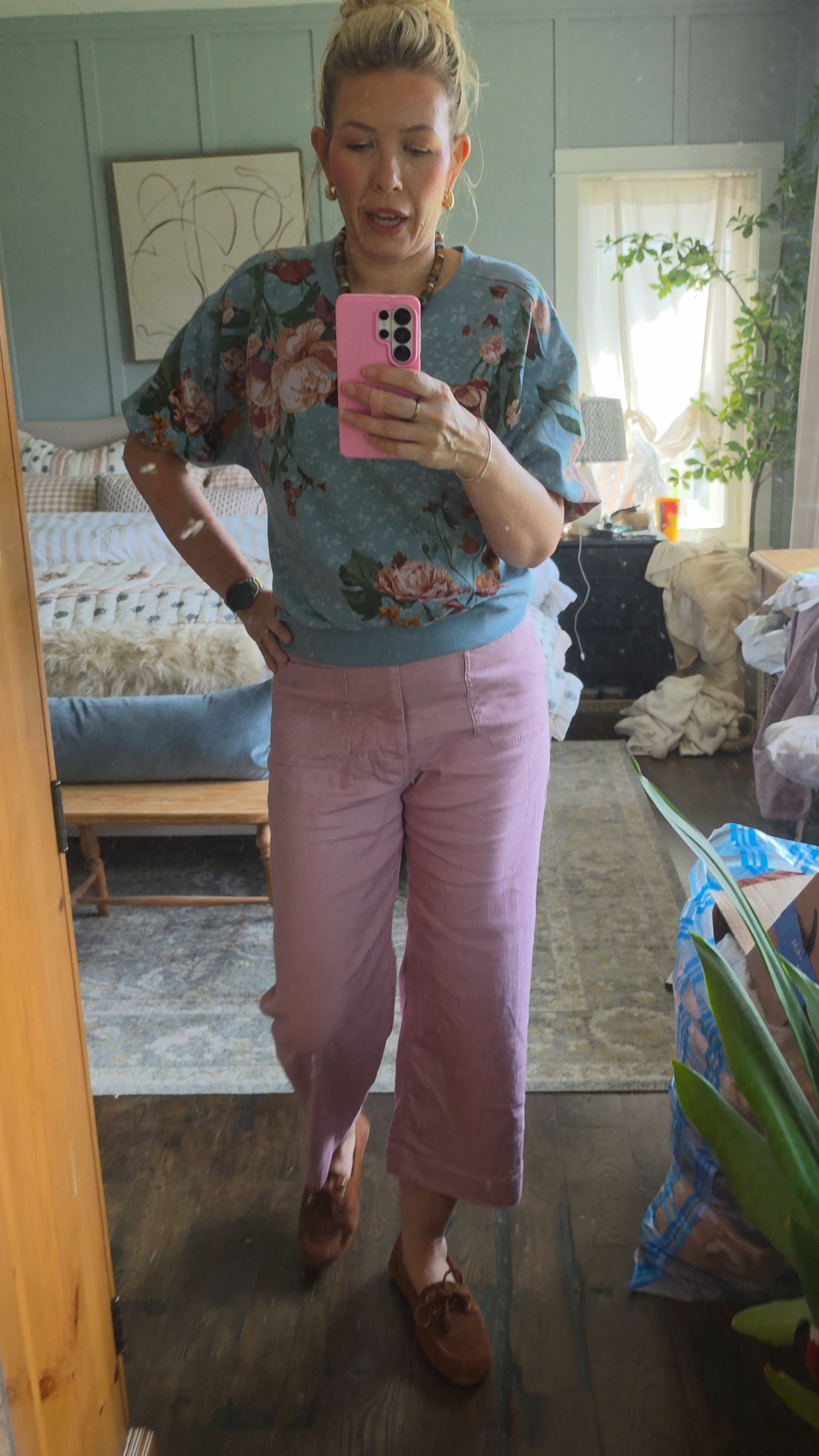 A cute ootd for transitioning from summer to fall 

#LTKootd #LTKHome #LTKSeasonal