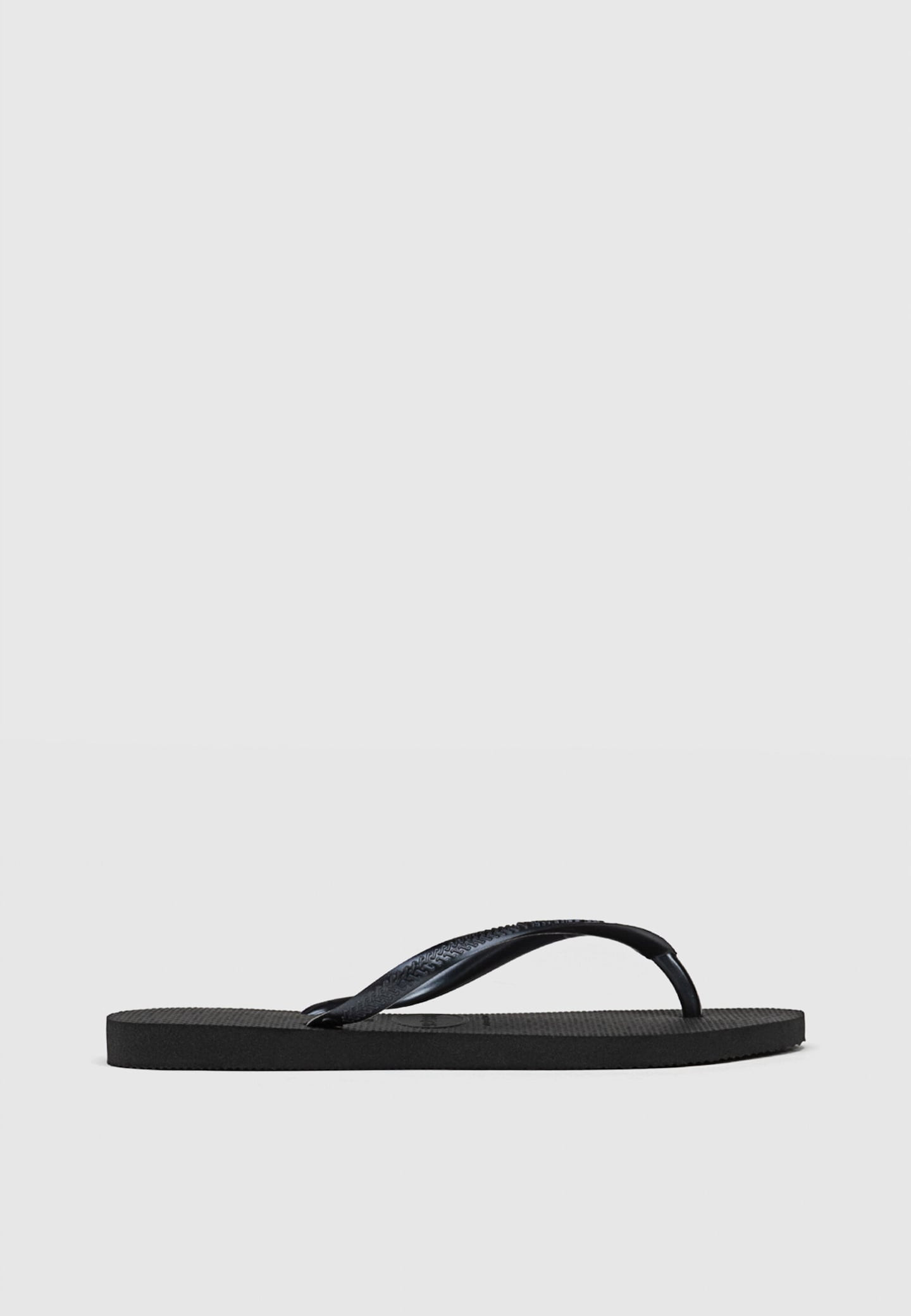 Havaianas® Slim x Stradivarius. | Stradivarius (UK)