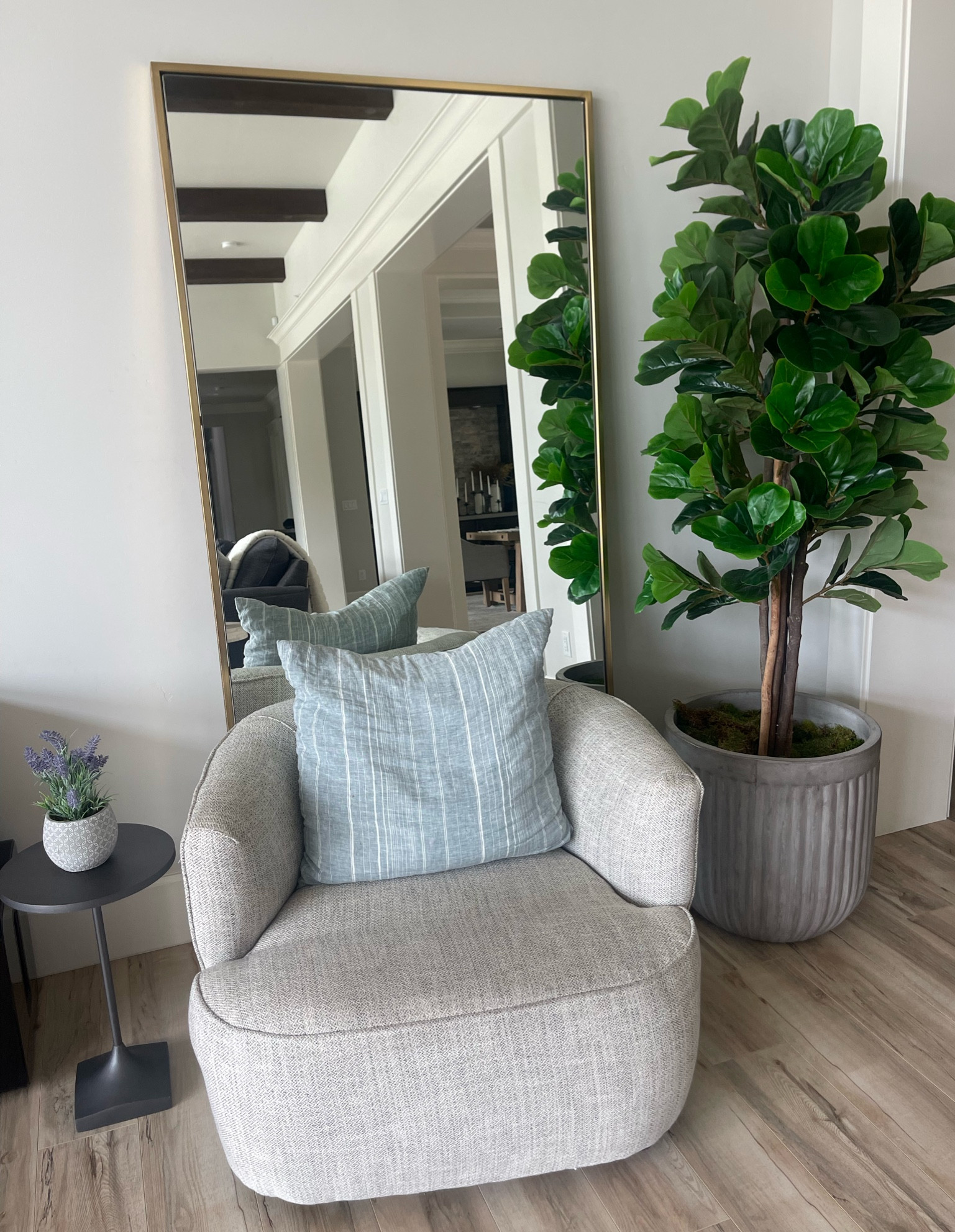 Cozy sitting area in our family room. 

#LTKHome #LTKFindsUnder50 #LTKFindsUnder100