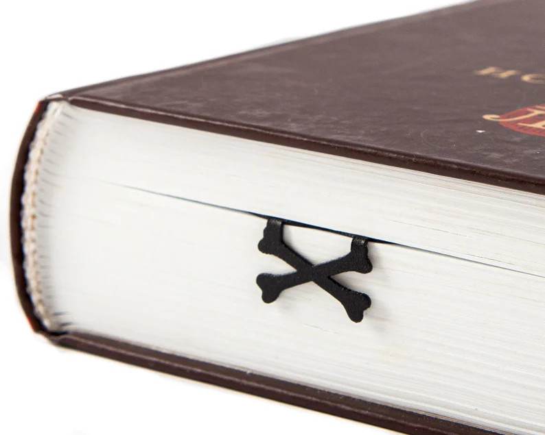 Best Friend Personalized Small Bookish Gift, Horror Metal Bookmark, Skull, Horor, Halloween Party... | Etsy (US)