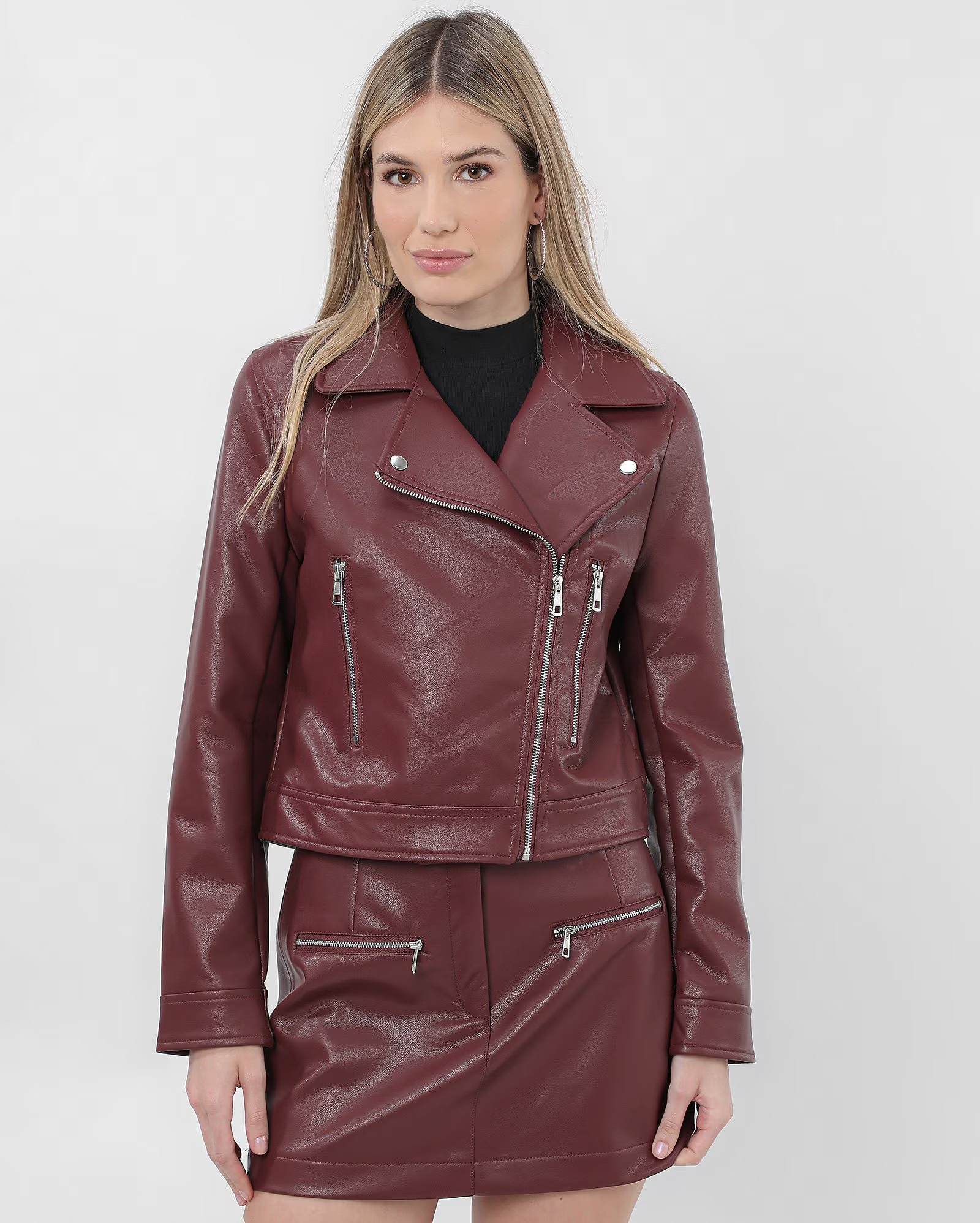 Jaqueta feminina de poliuretano - Vermelho Escuro |  Pool by Riachuelo | Riachuelo (BR)