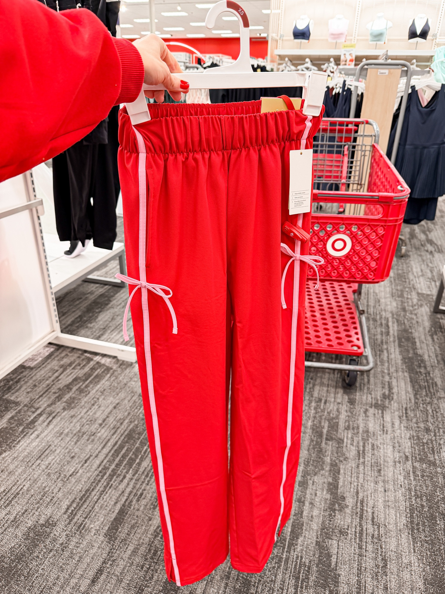 Pretty pants from Target! 

#LTKSeasonal