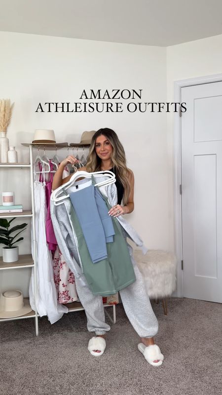 Amazon athleisure outfits 🤍  all bump friendly 

#LTKstyletip #LTKfindsunder100 #LTKbump