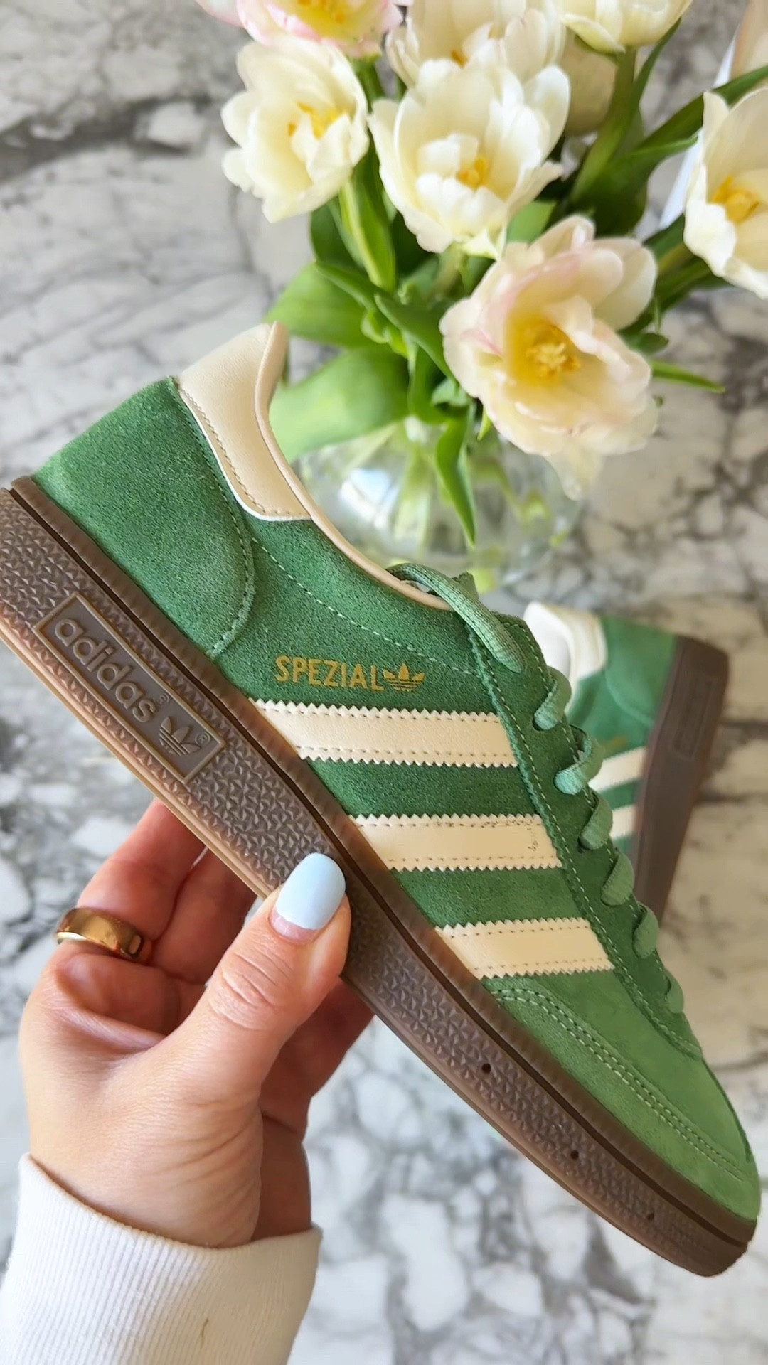 Add a pop of color & these green adidas handball spezial are PERFECT!! 🫶🏼

#adidas #adidashandballspezial #greensneakers #fitoutfits #sneakerhead @adidas 

adidas spezial sneakers women, green adidas sneakers outfit, vintage style sneakers women, gum sole sneakers, cute adidas originals spezial outfit, casual street style sneakers women, everyday walking sneakers women, retro adidas shoes women, sporty casual sneakers outfit, comfortable lifestyle sneakers women, trendy sneakers 2026 women, classic adidas sneakers outfit, low profile sneakers women, casual outfit shoes women, cool girl sneakers aesthetic

#LTKActive #LTKmomlife #LTKSaleAlert
