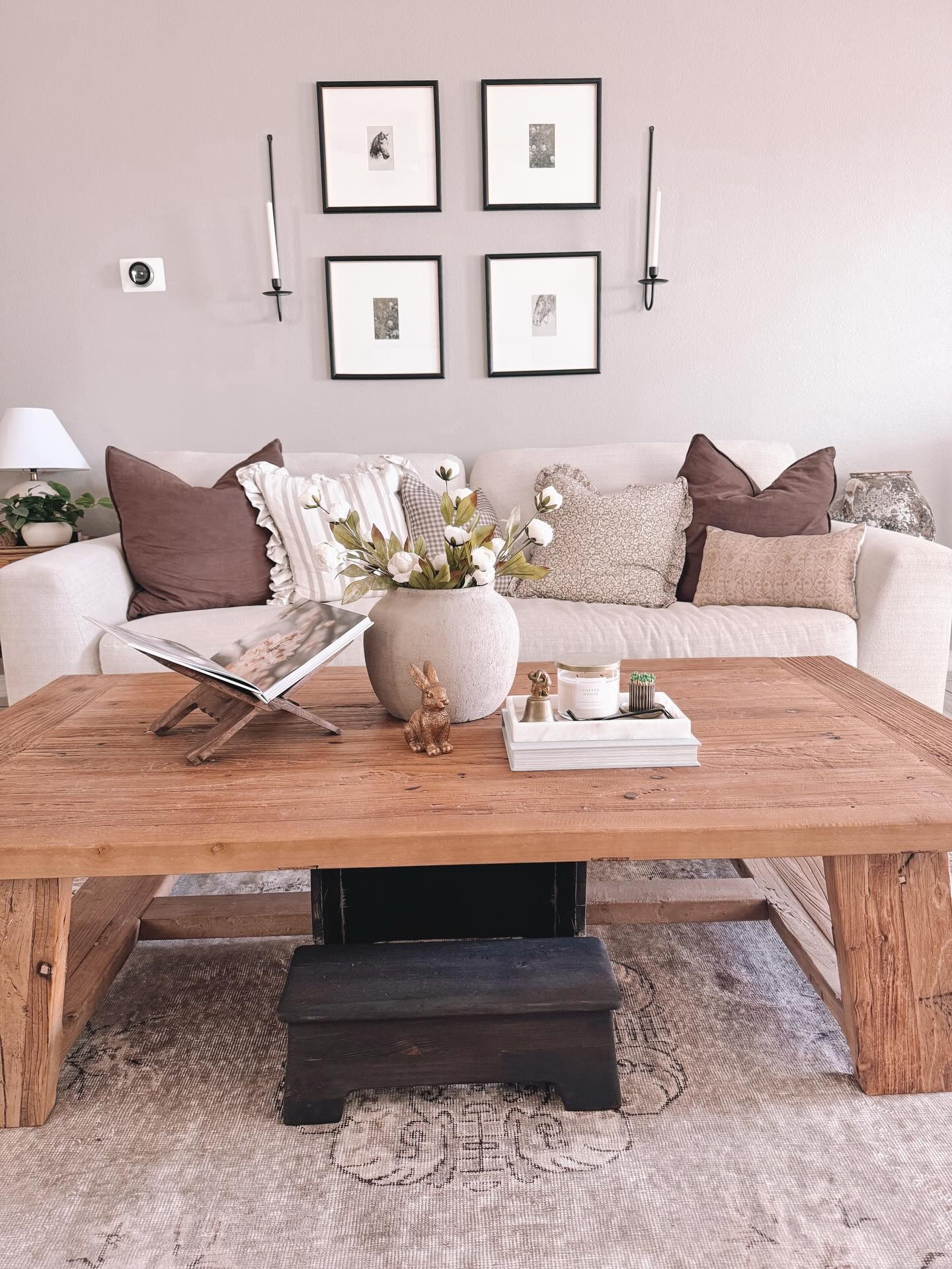 Good morning!! After receiving some very helpful tips to help me sleep, I was able to sleep 8 hours on Friday,Saturday and last night! It’s the most sleep I have gotten in 5 months and it feels amazing! Here’s to hoping that streak continues. 

Sharing a sweet and simple coffee table with you today. I’ll  be working on a new dining table setting today and will share this week. 

It’s the last week before spring break and as always, I am thrilled to have my girls with me for two weeks! 

#coffeetable #coffeetablestyling #springdecor #springtabledecor