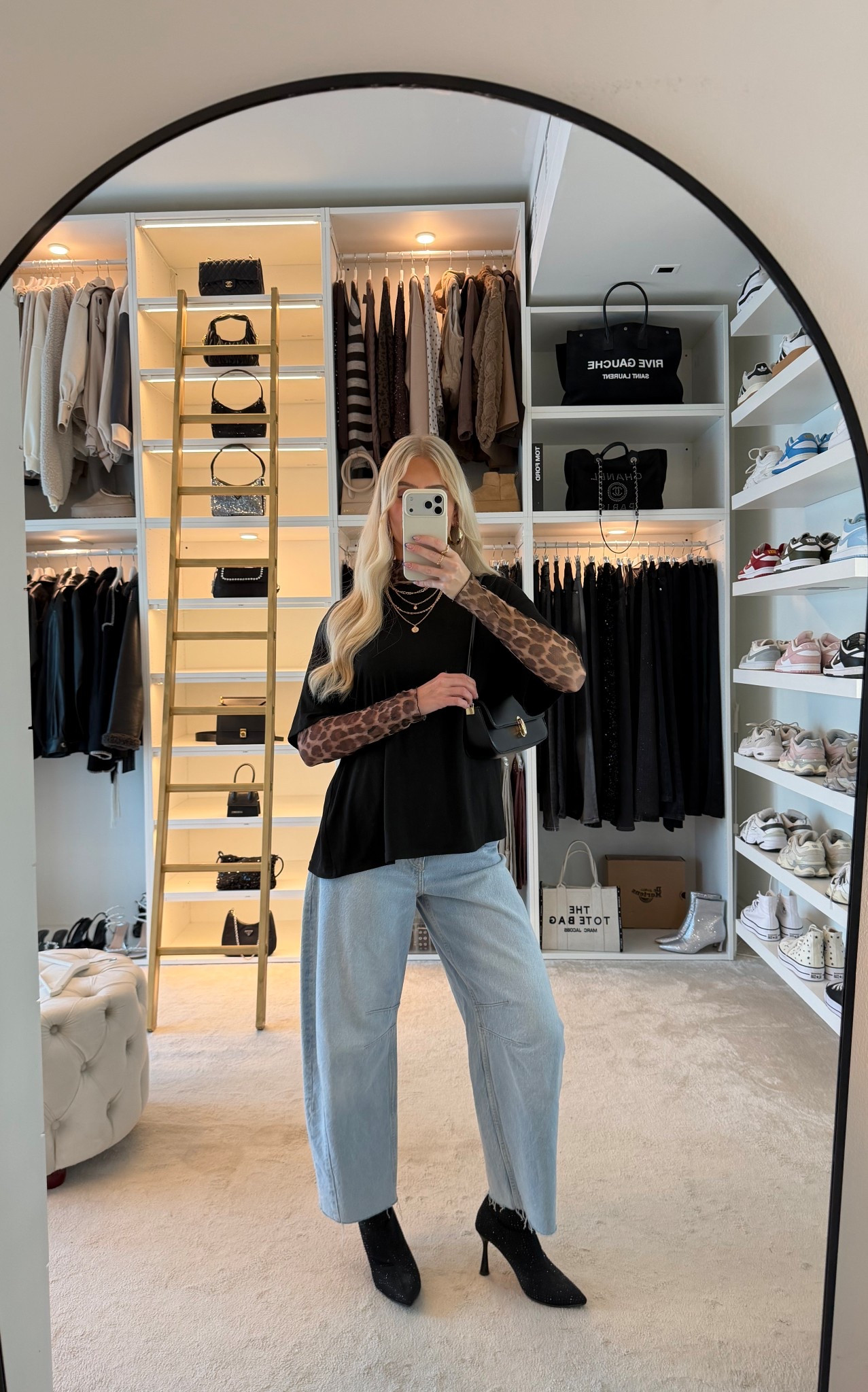 Girls Night Outfit ✨

#LTKootd #LTKgrwm #LTKSeasonal